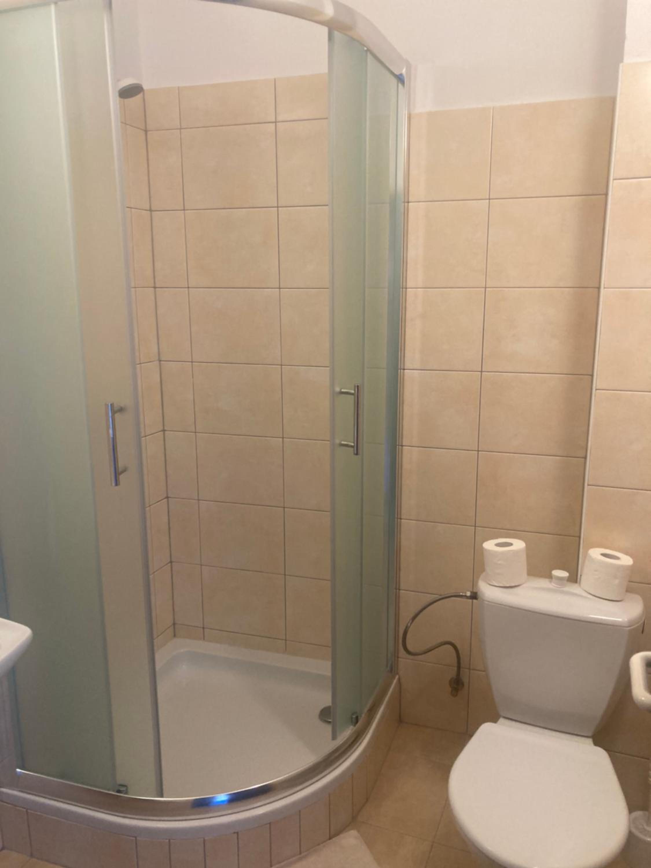 Triple Room with Bathroom photo 2