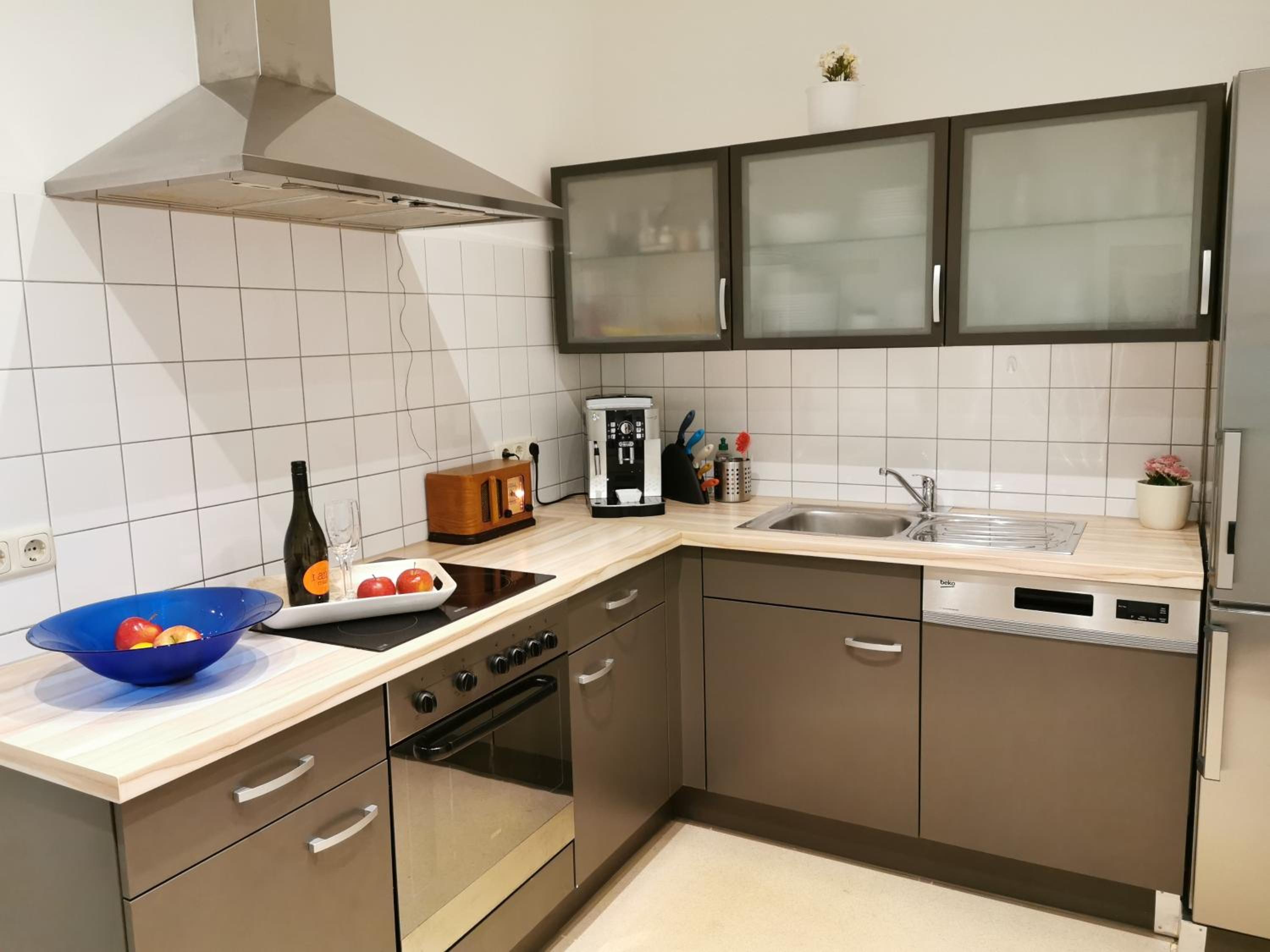 One-Bedroom Apartment - Photo 12