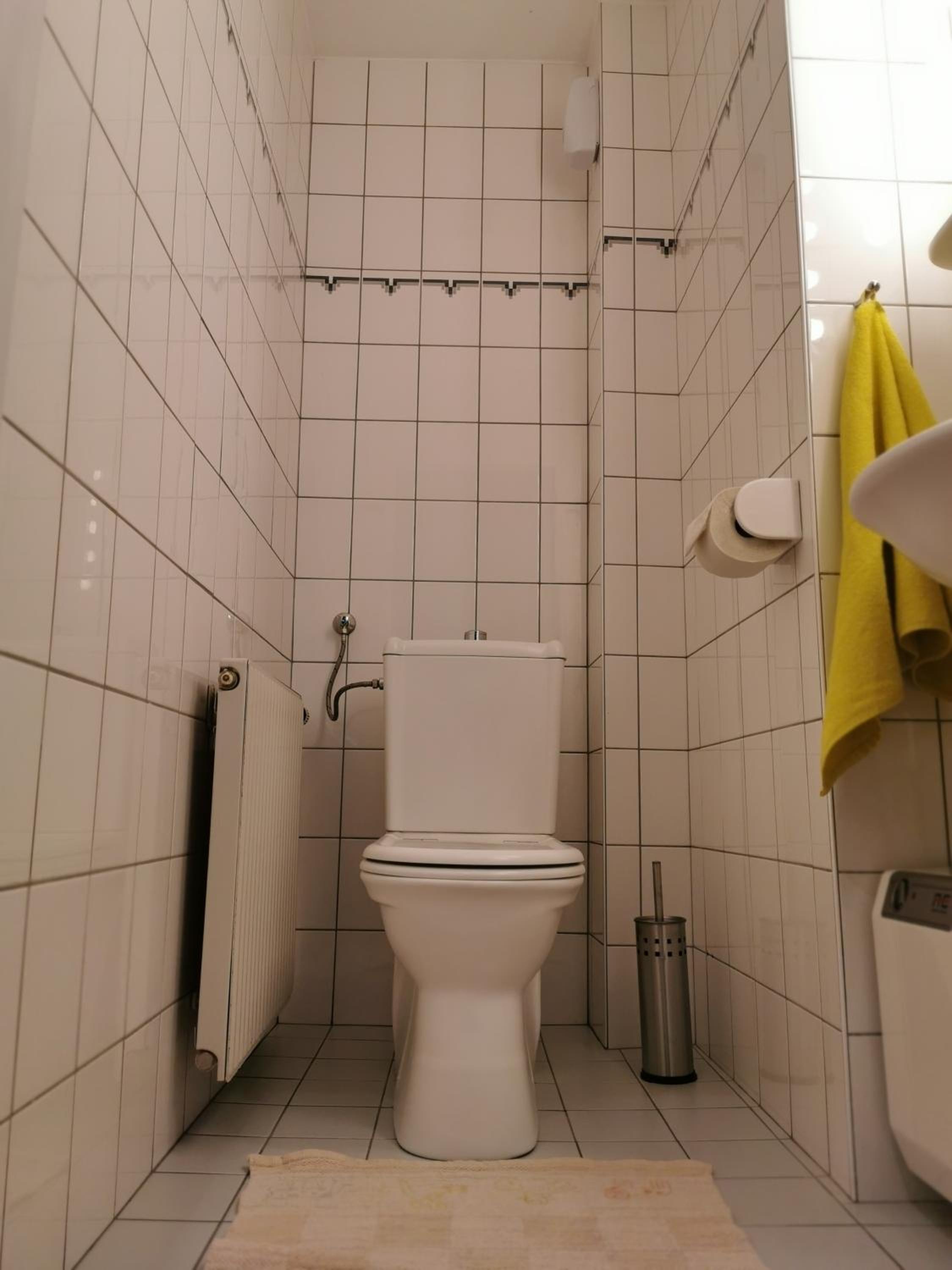 One-Bedroom Apartment - Photo 18