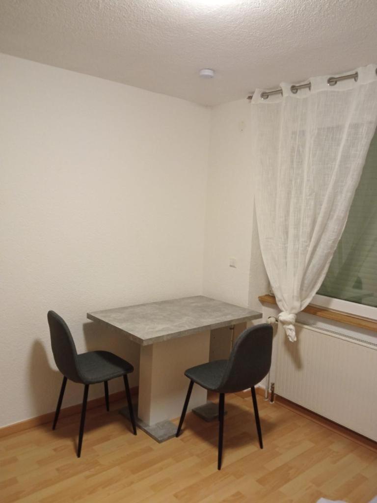One-Bedroom Apartment - Photo 6