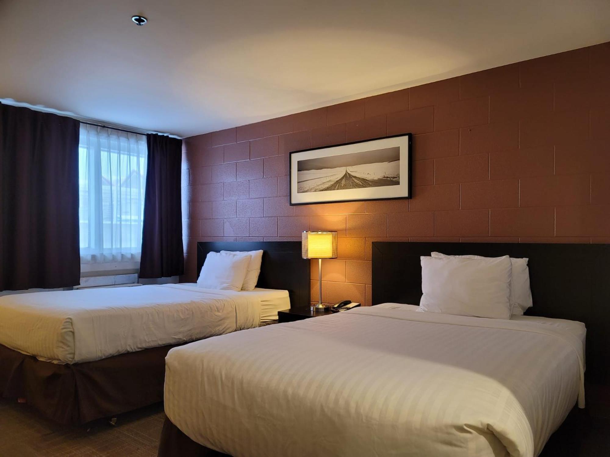 Quadruple Room - Pet Friendly - Photo 3