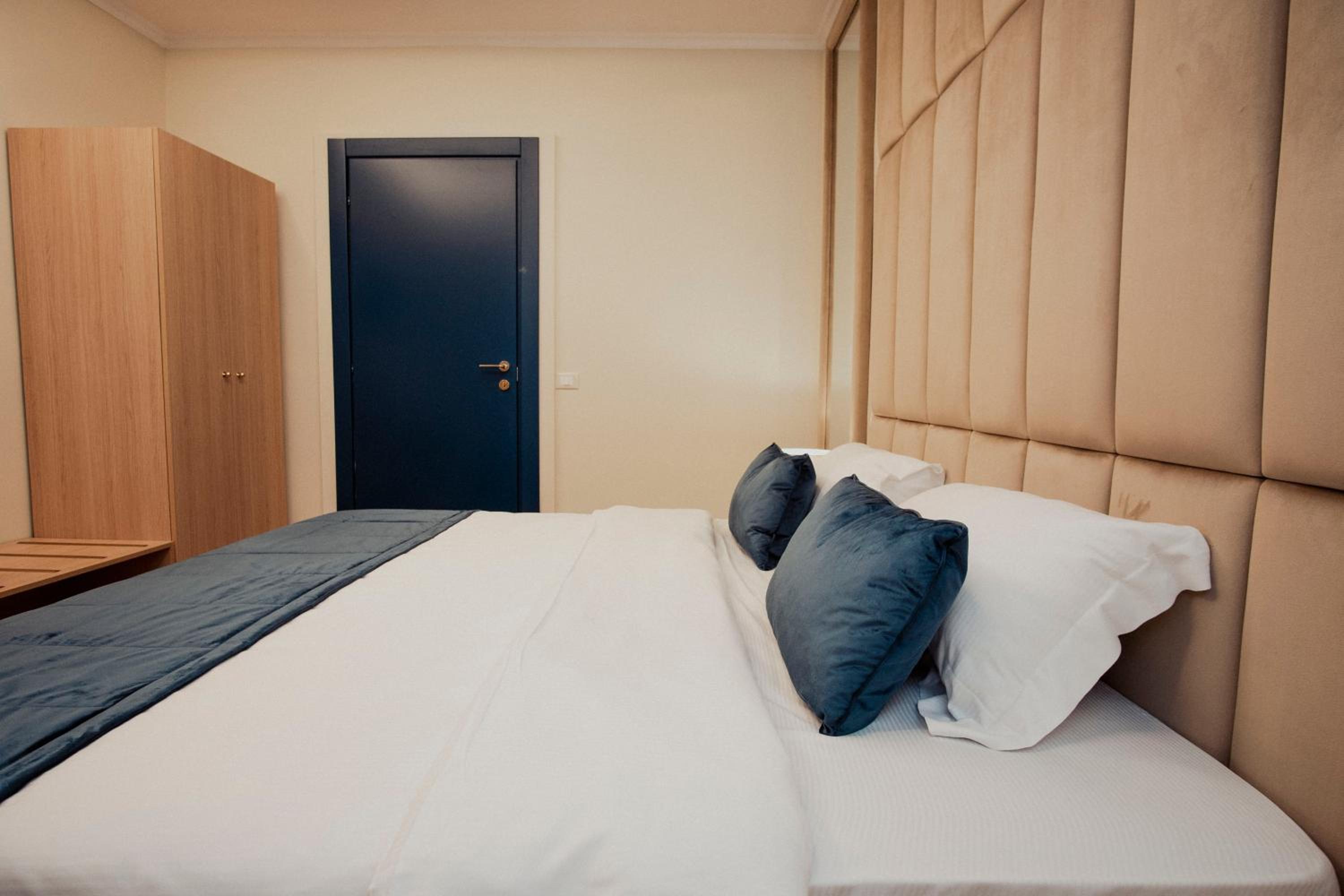 Superior King Room photo 2