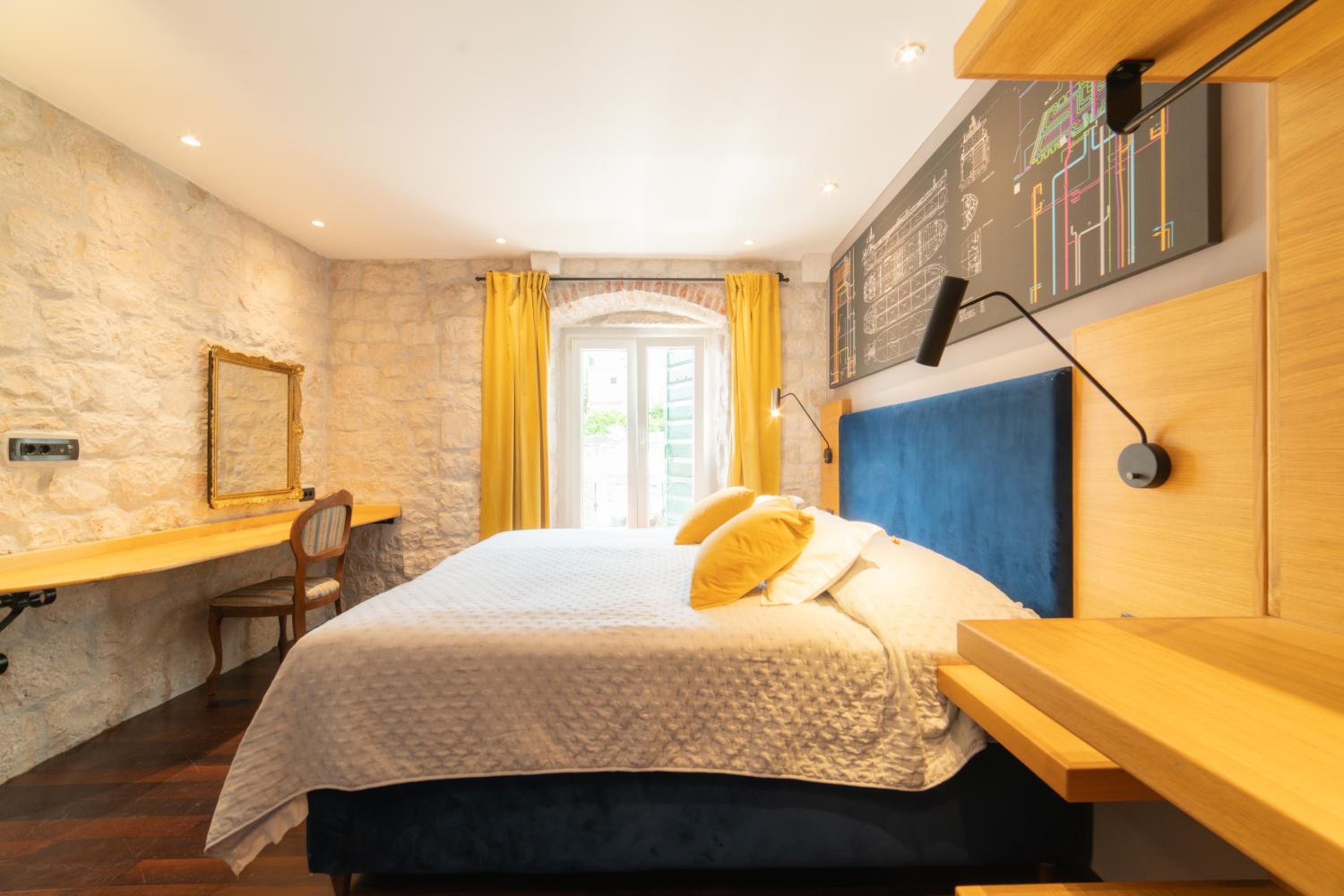 Deluxe Double Room - Photo 1