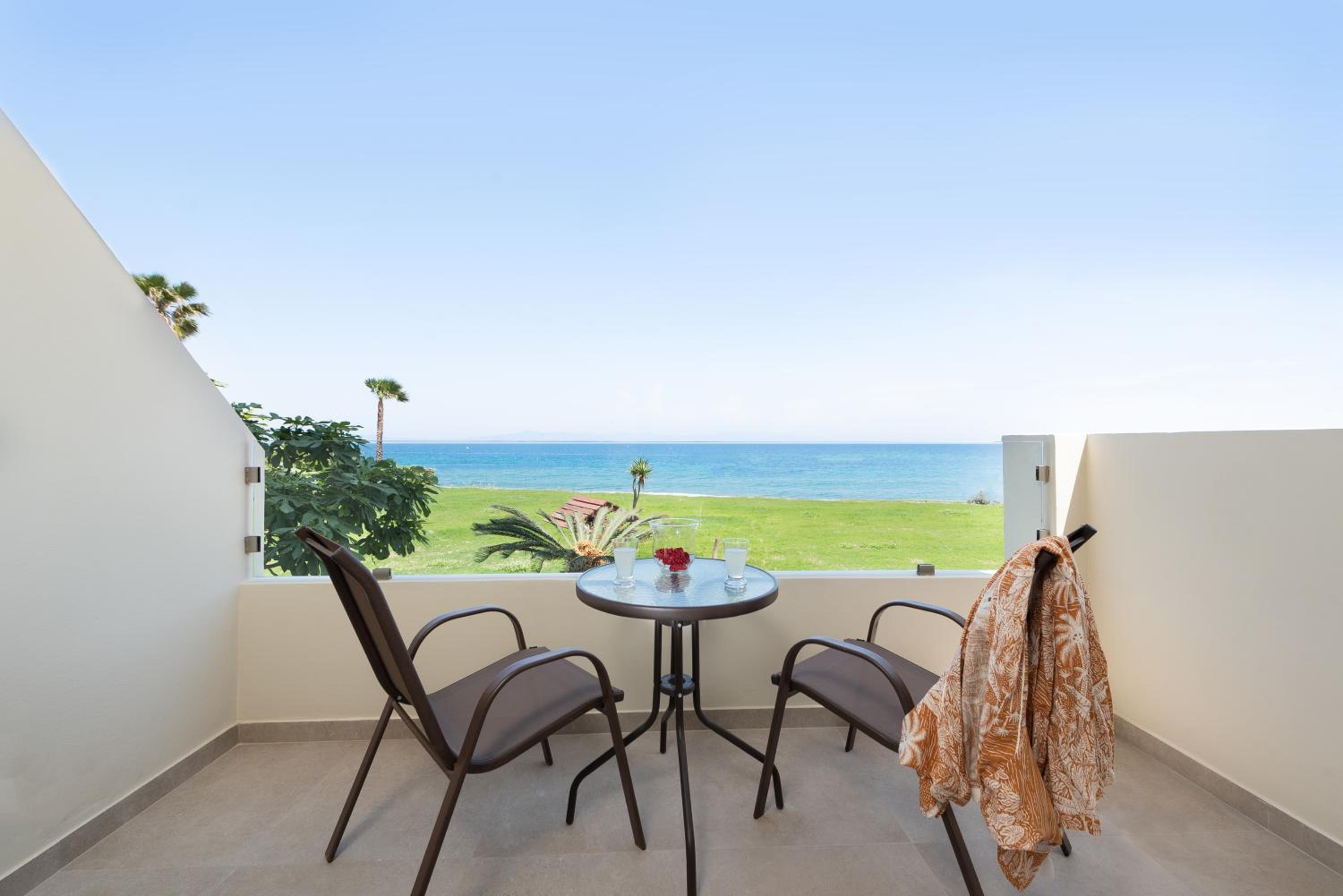 Double Room with Sea View photo 2