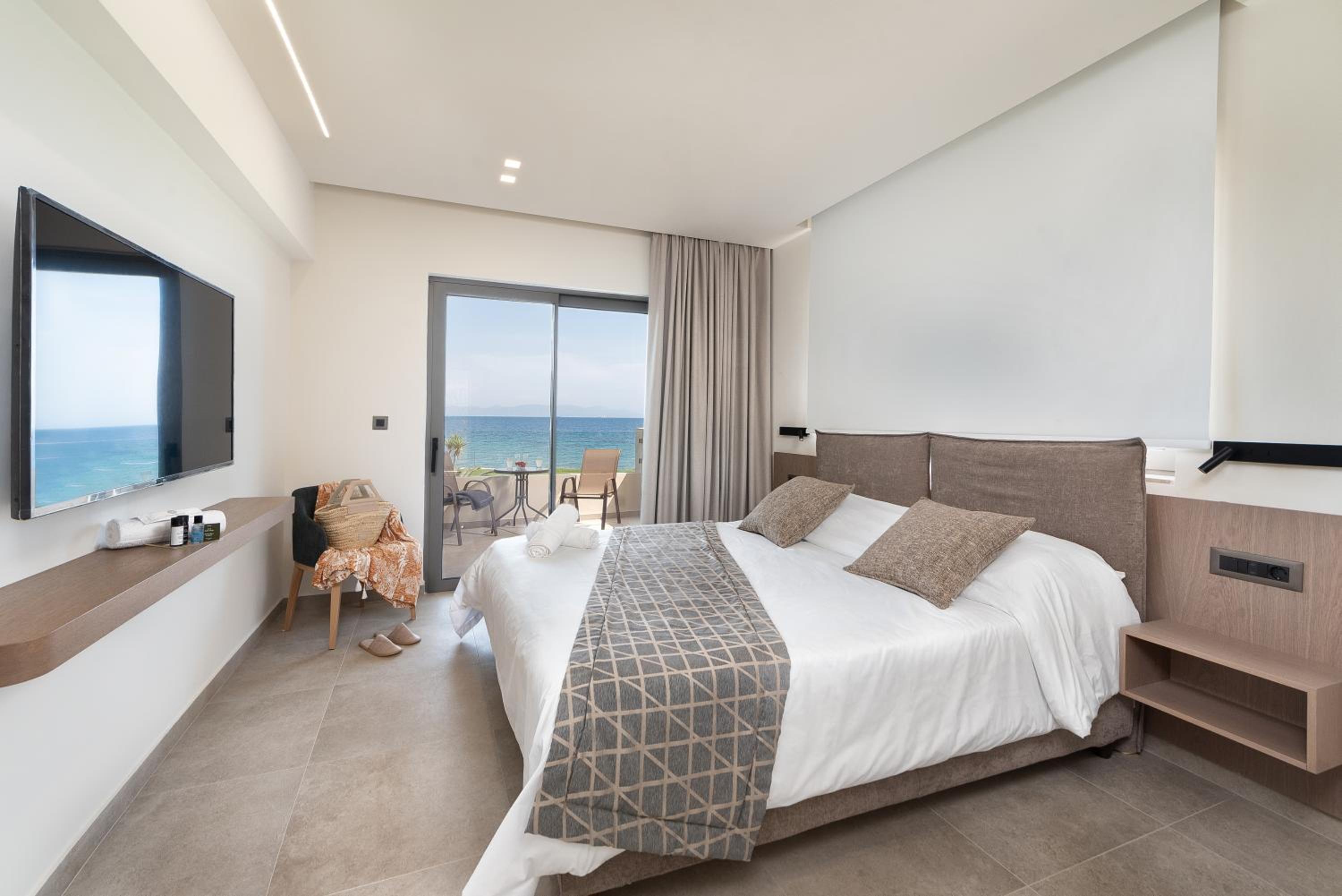 Double Room with Sea View photo 1