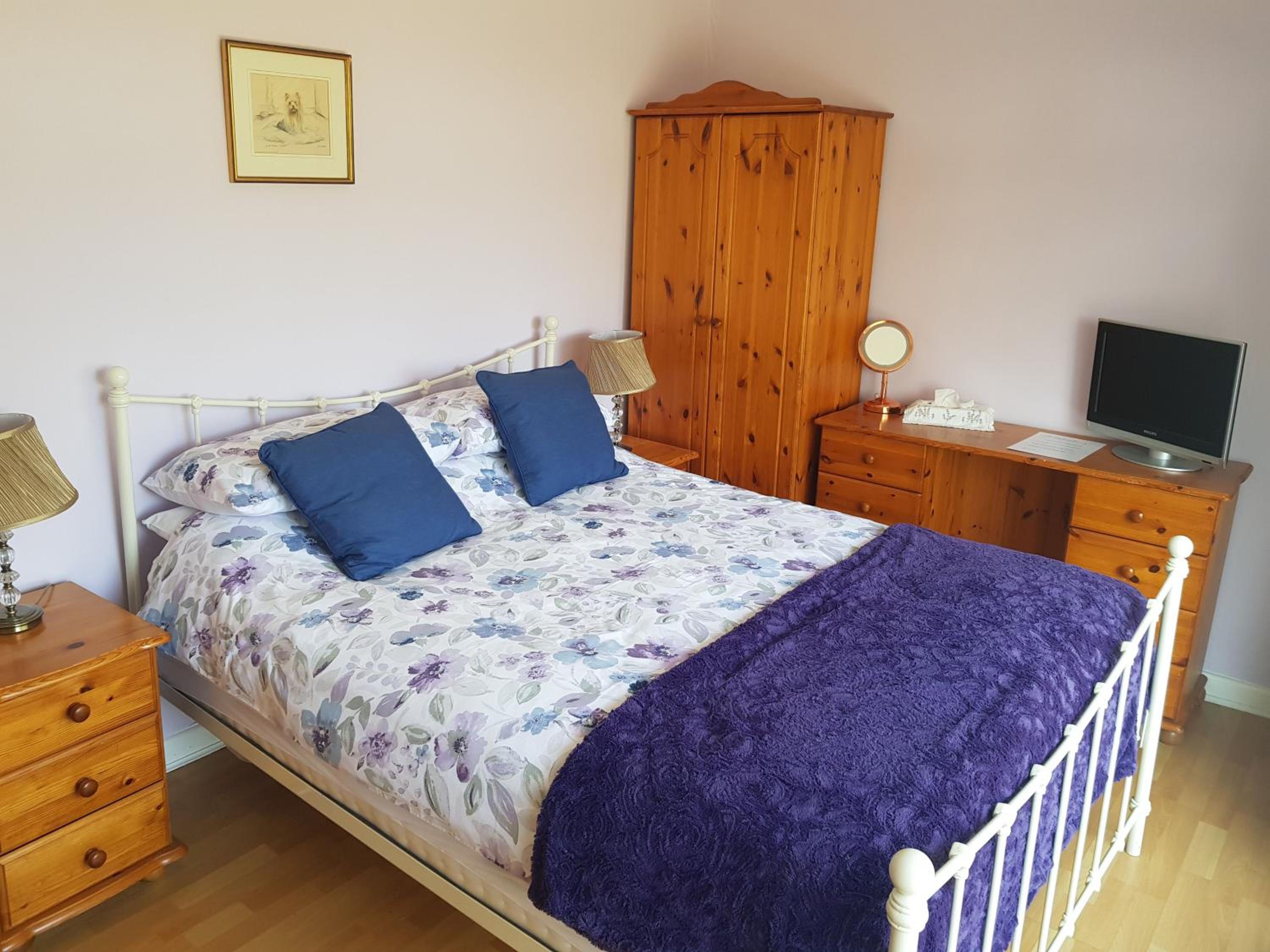 Double Room with Shared Bathroom