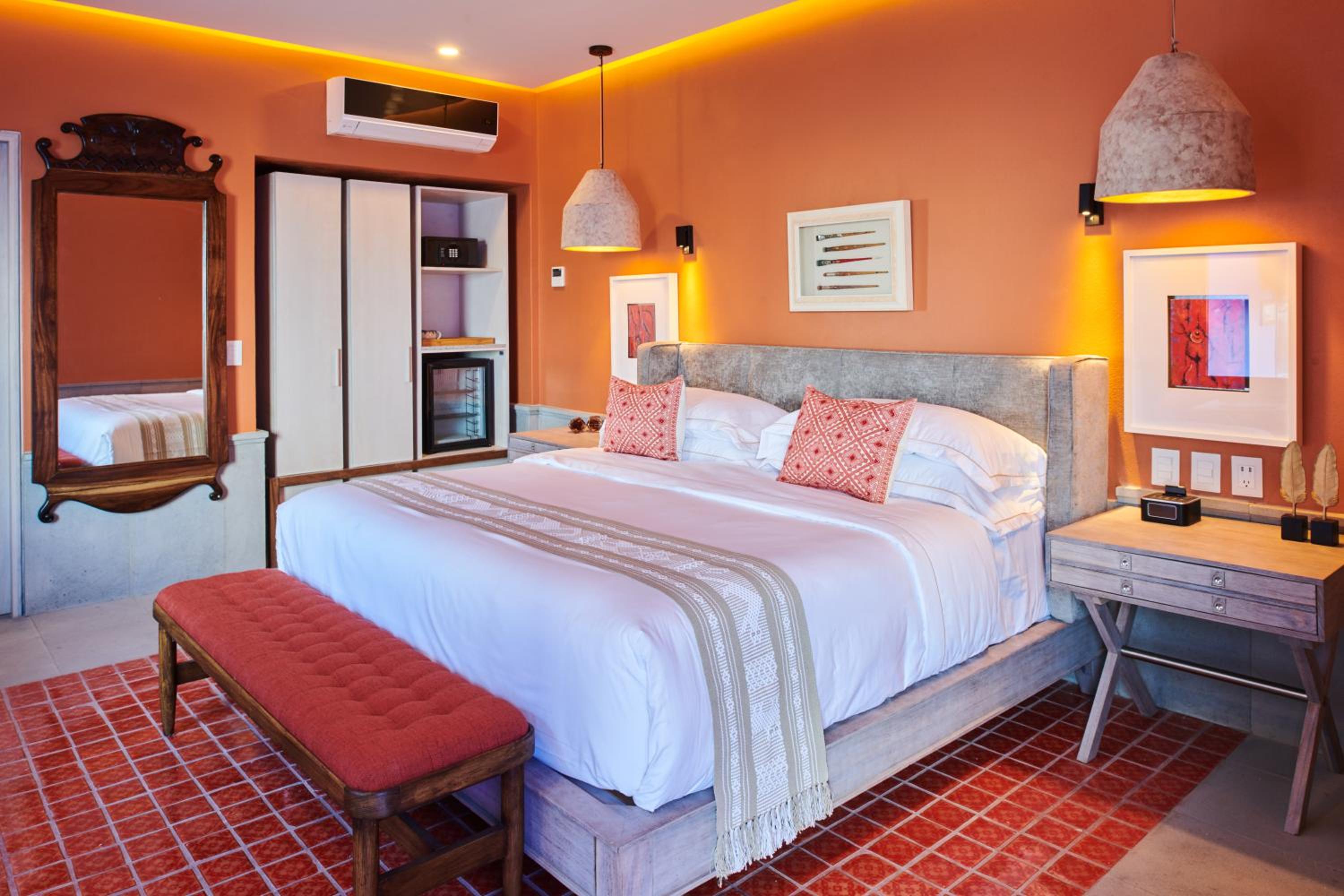 Standard Suite - Photo 3