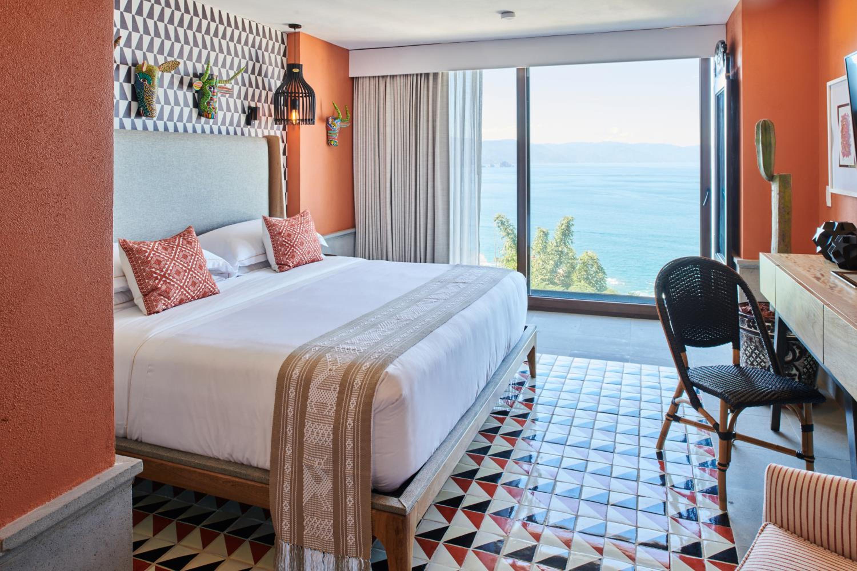 Deluxe Suite - Photo 1