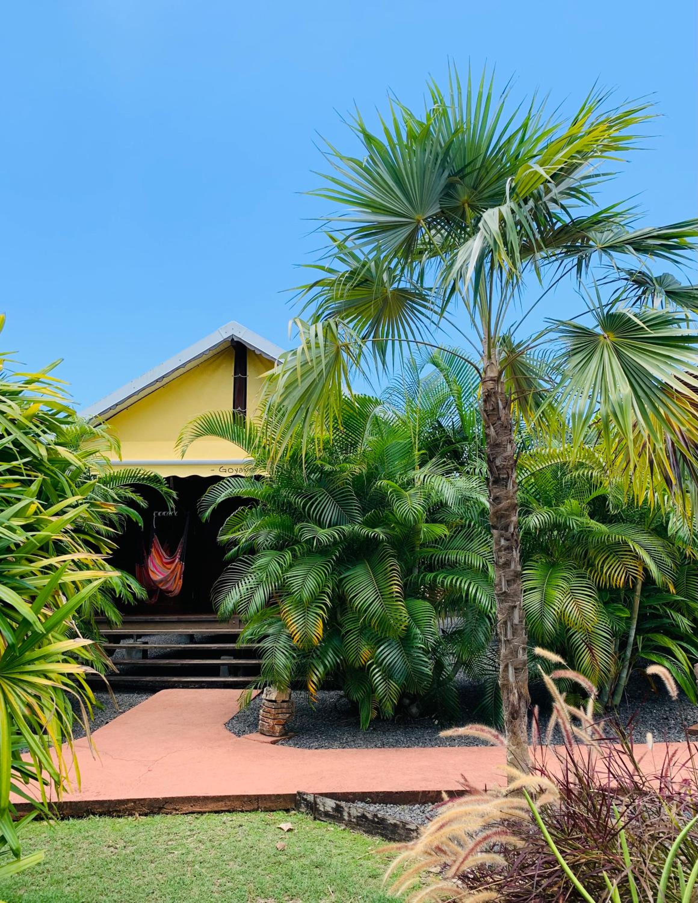 One-Bedroom Bungalow - Photo 29