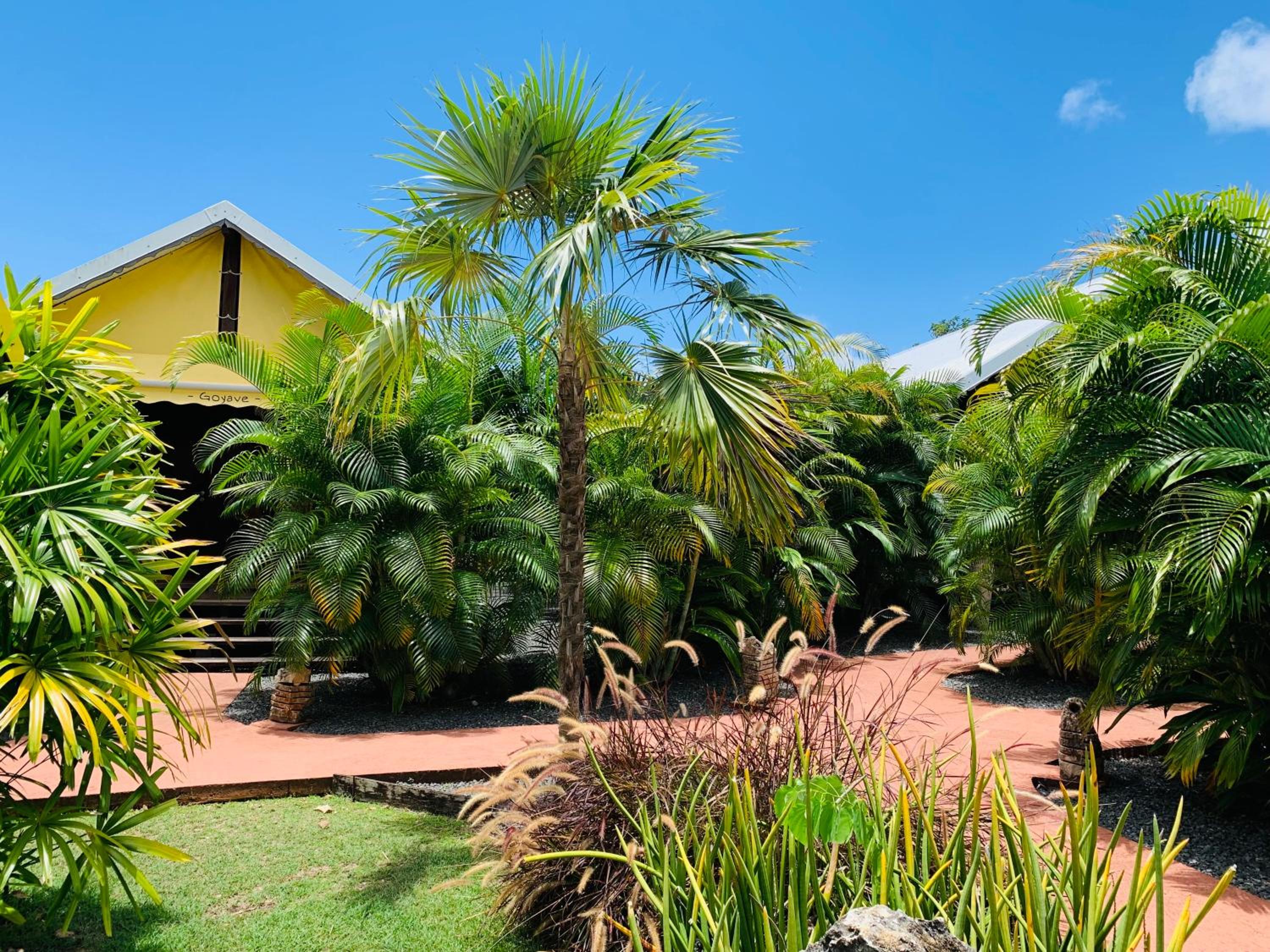 One-Bedroom Bungalow - Photo 27