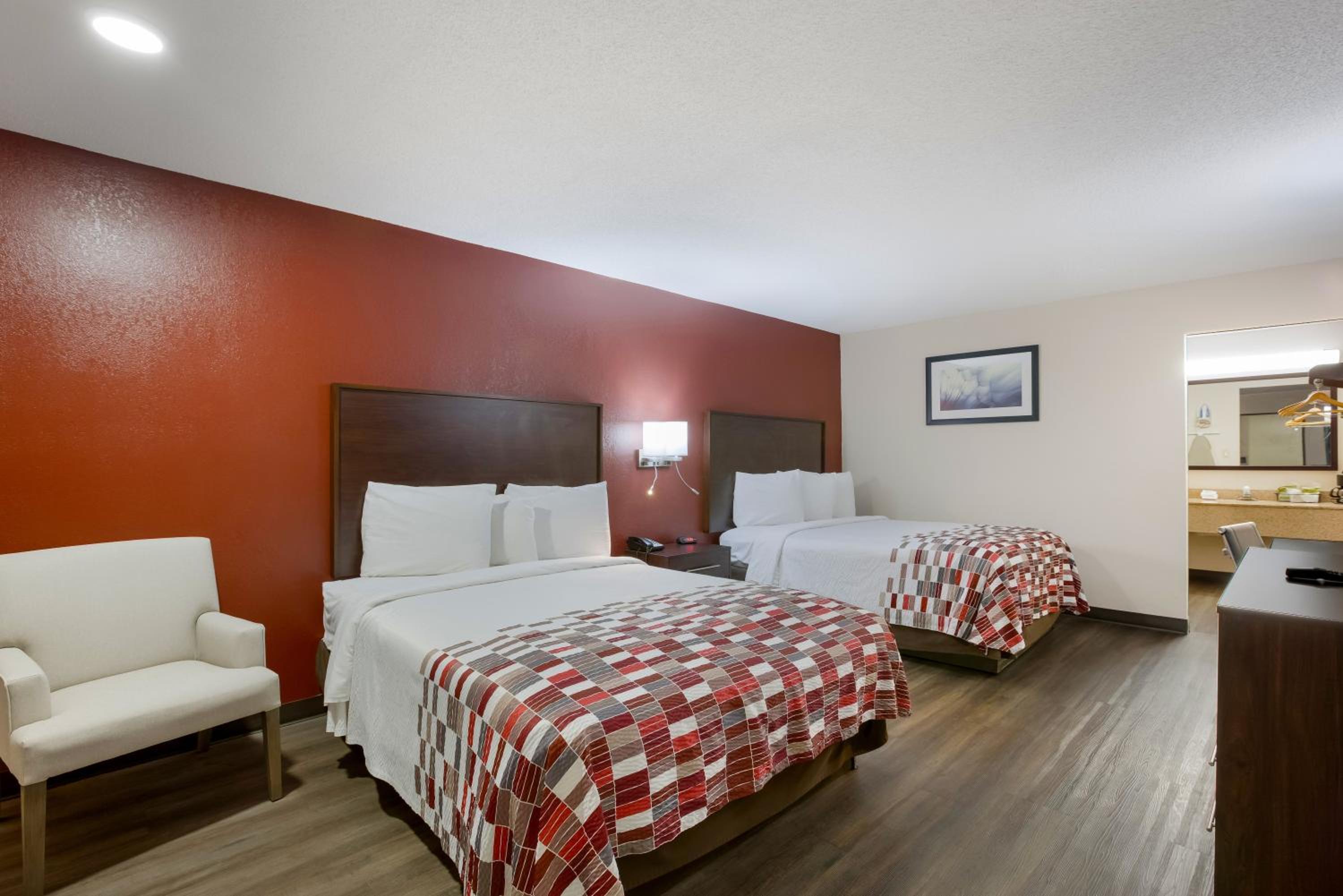 Deluxe Room With Two Queen Beds Non-Smoking