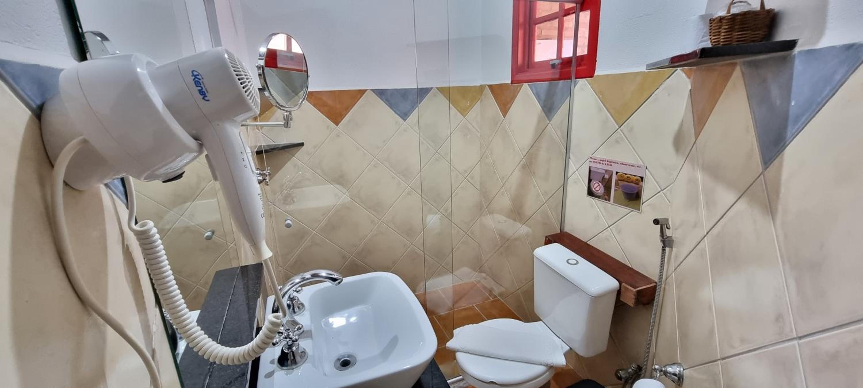 King Suite with Double Spa Bath photo 3