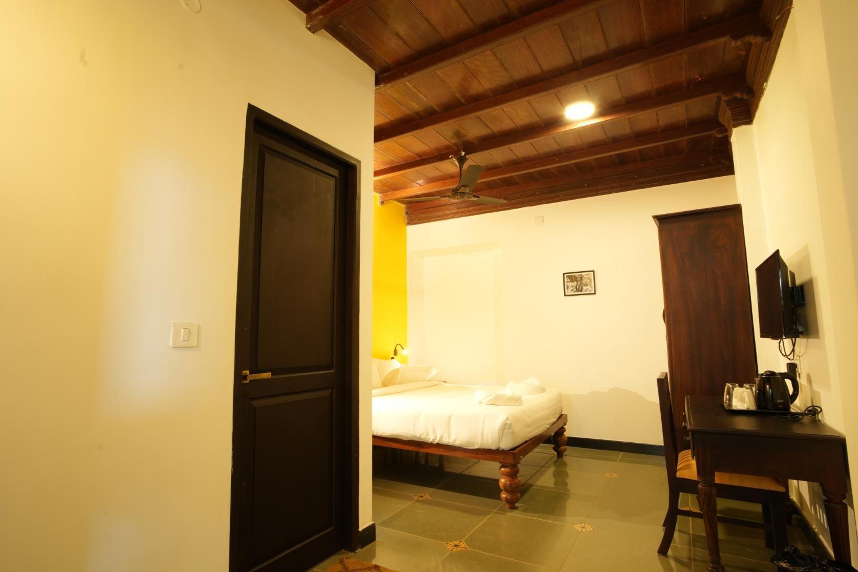 Deluxe Double Room - Photo 5