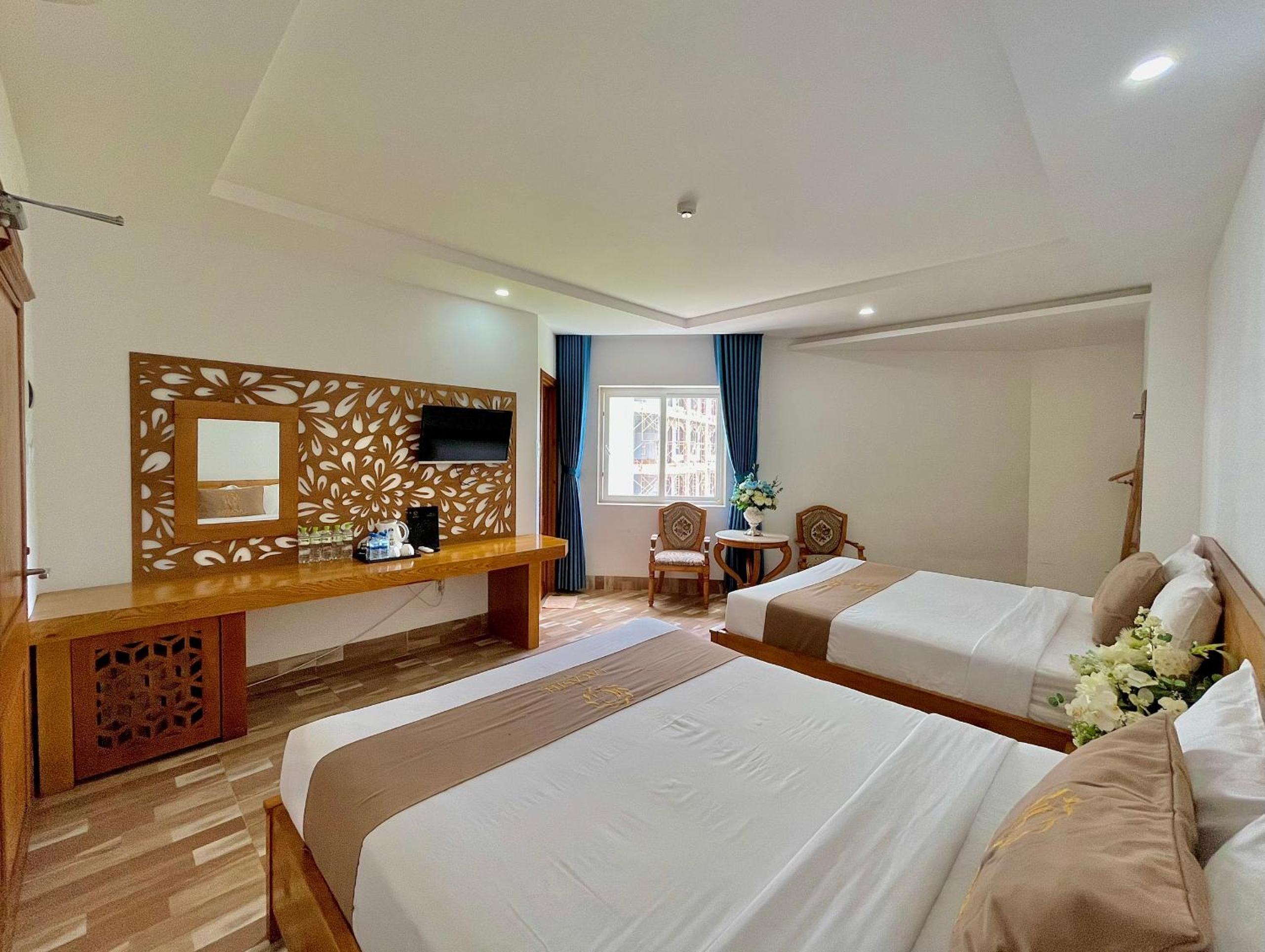 Superior Quadruple Room - Photo 3