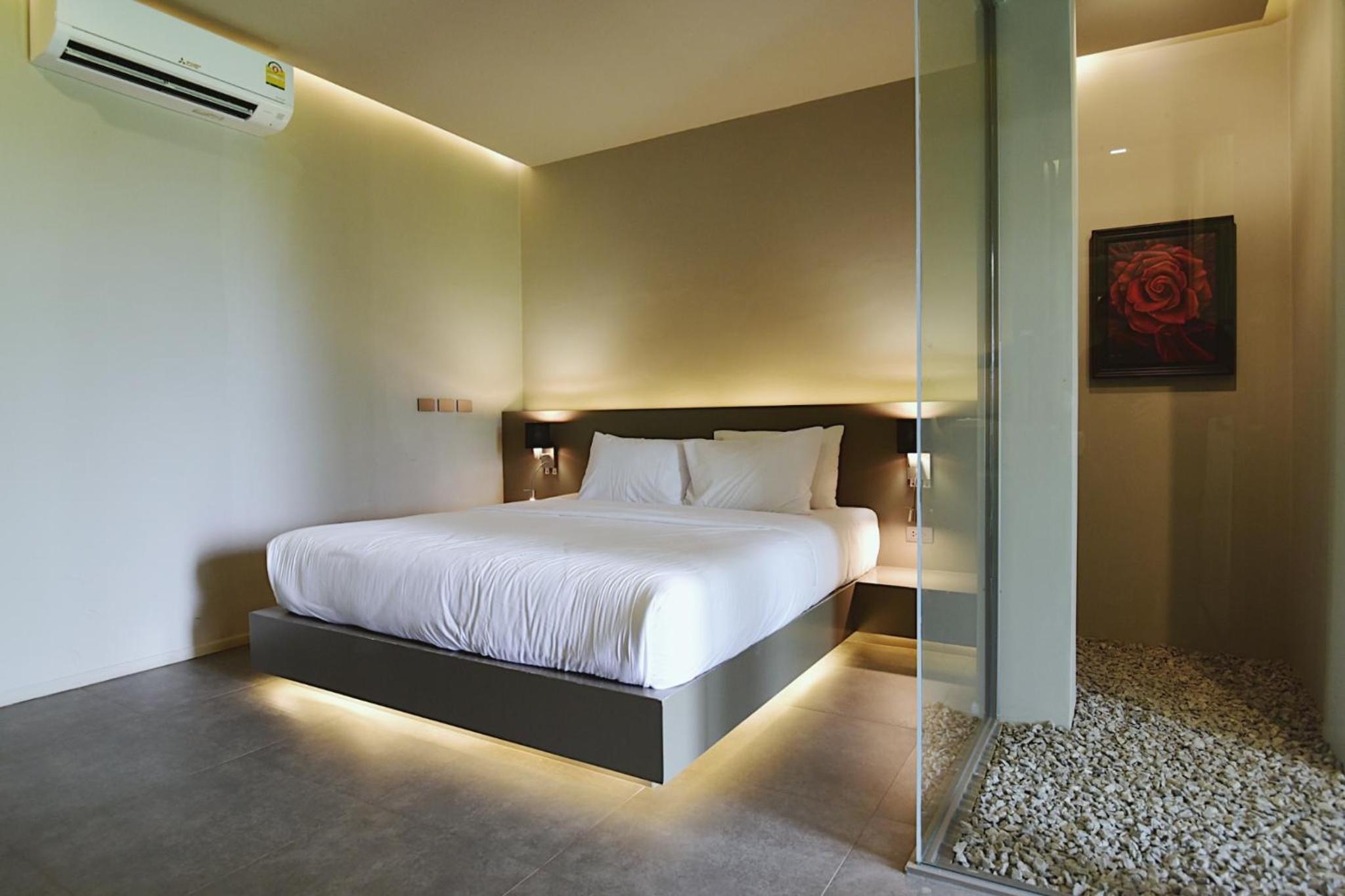 Deluxe Room With Private Pool - Photo 14