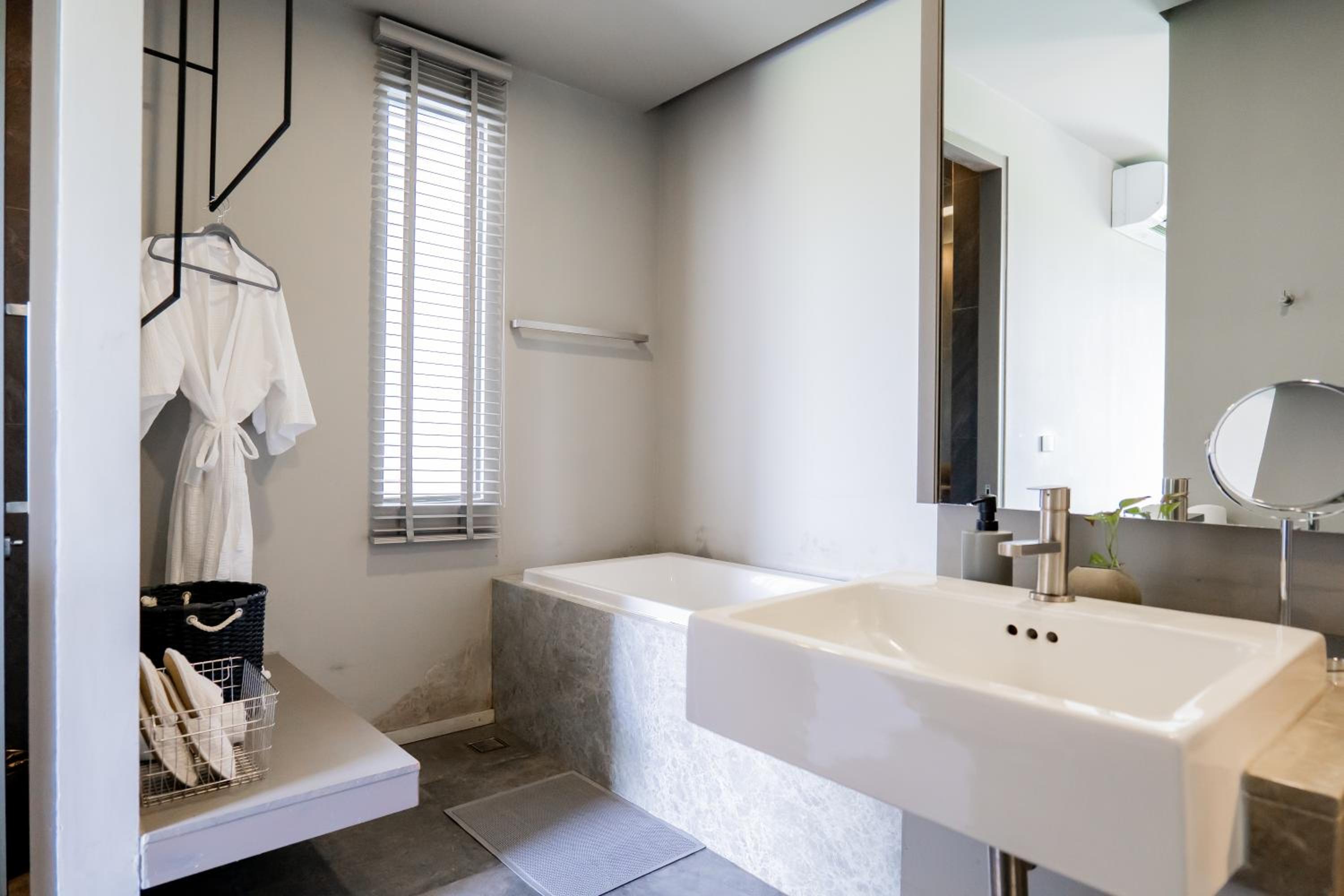 Deluxe Room With Private Pool - Photo 8