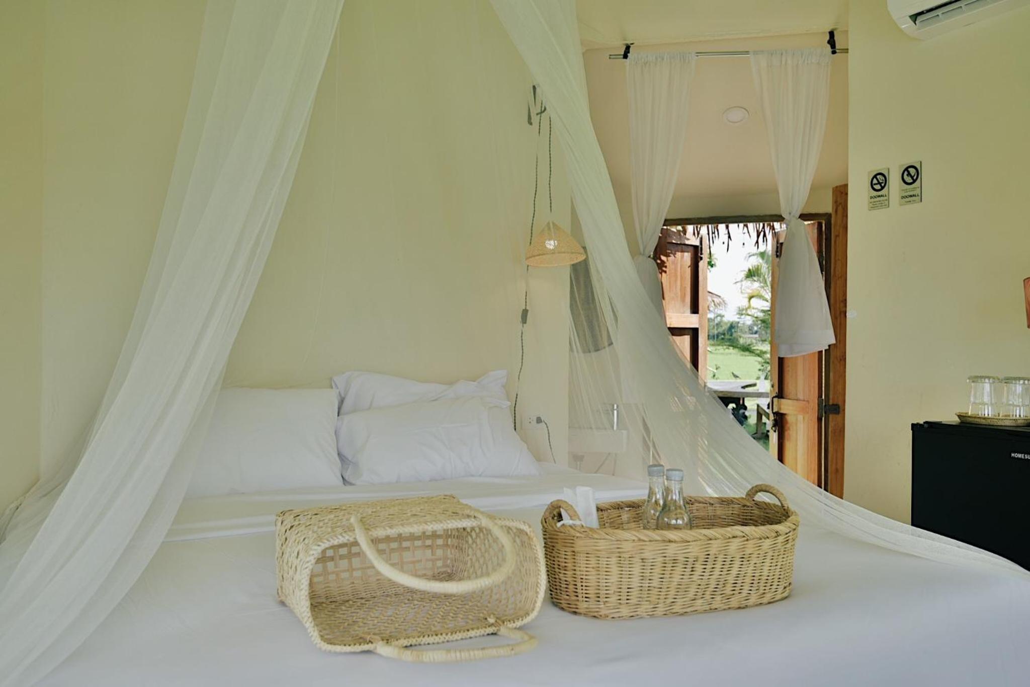 Cottage - Photo 1