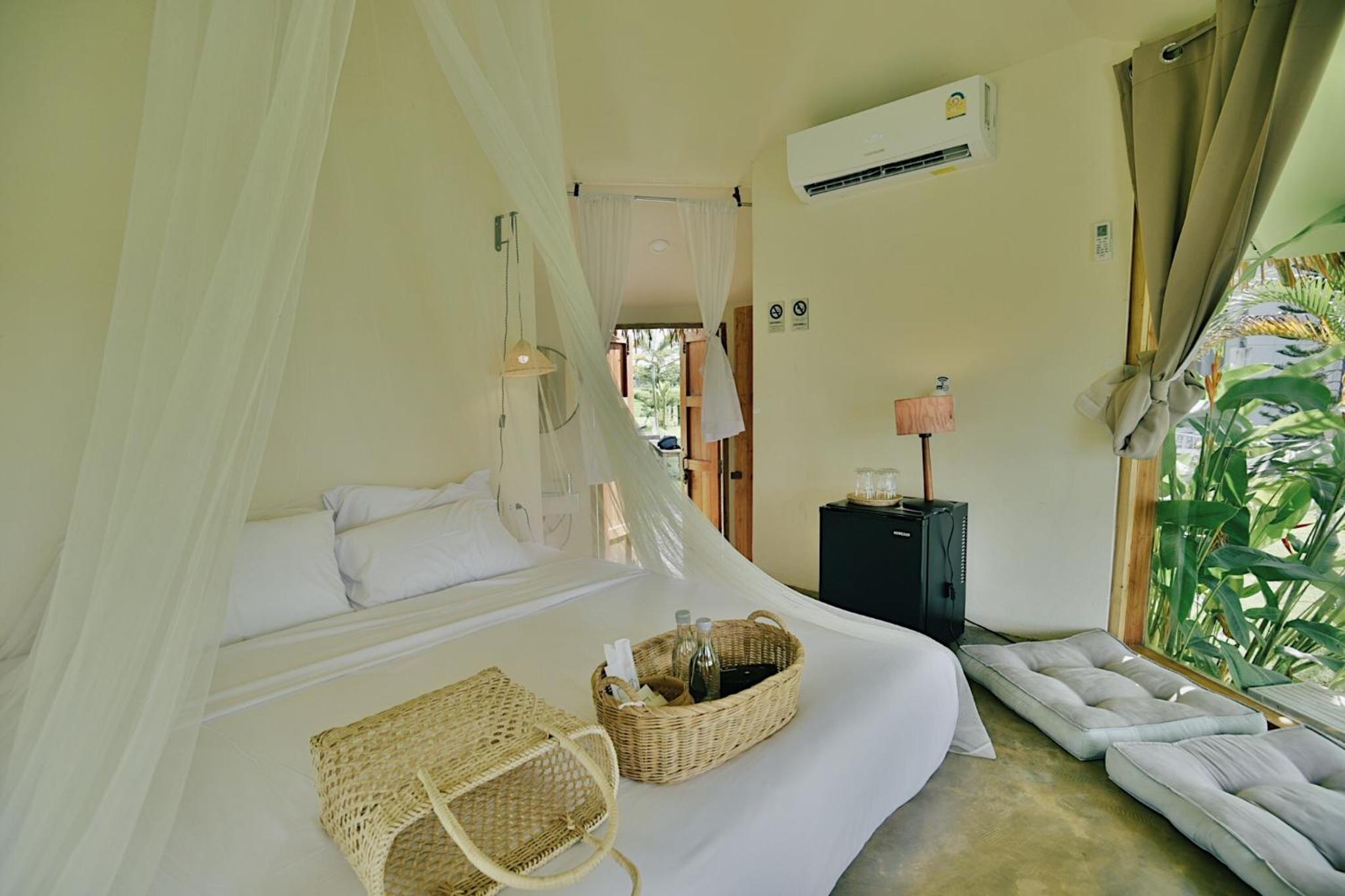 Cottage - Photo 2