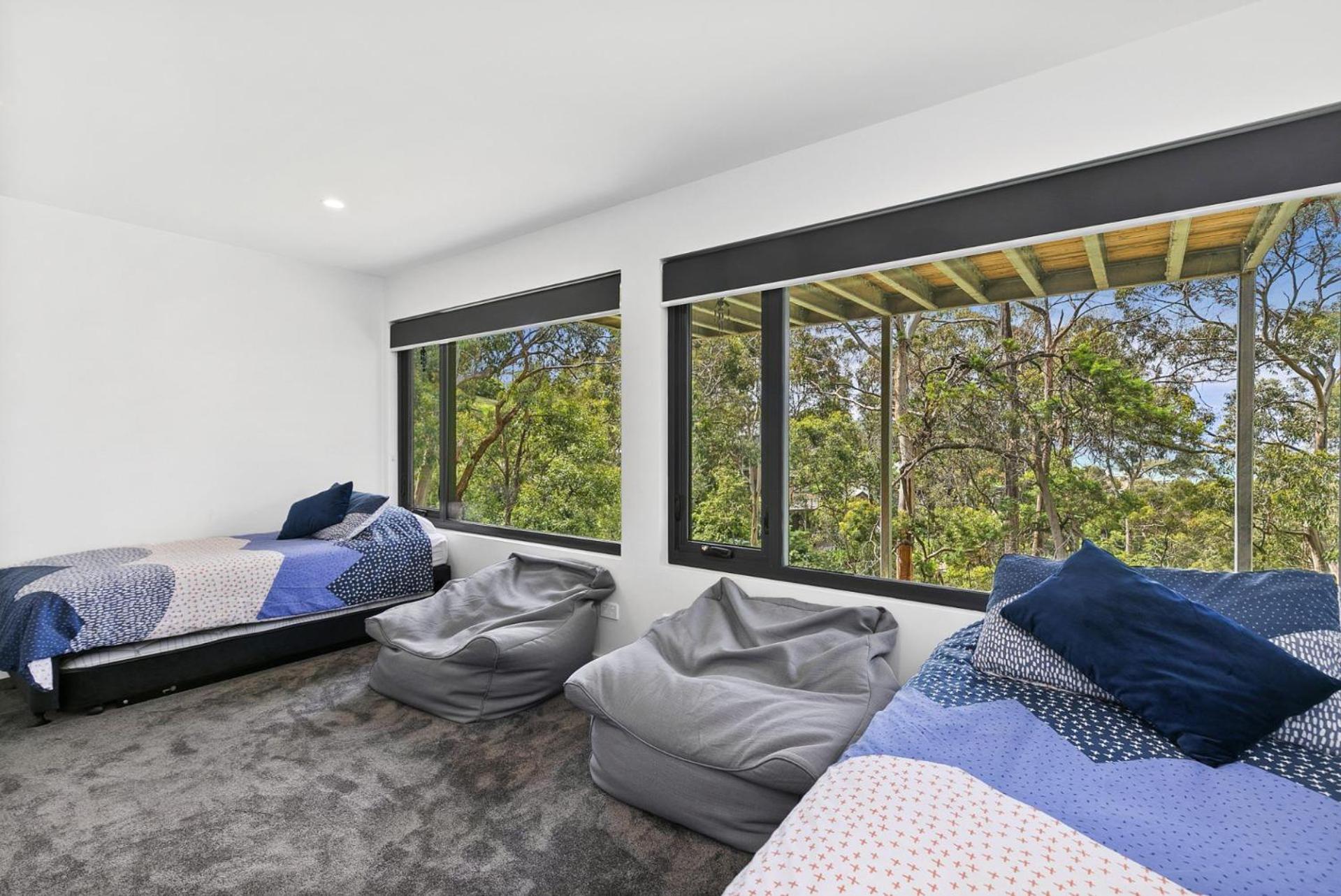 Three-Bedroom House photo 2