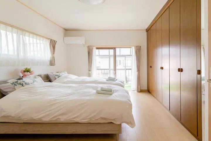 Family Suite with Balcony - Photo 10