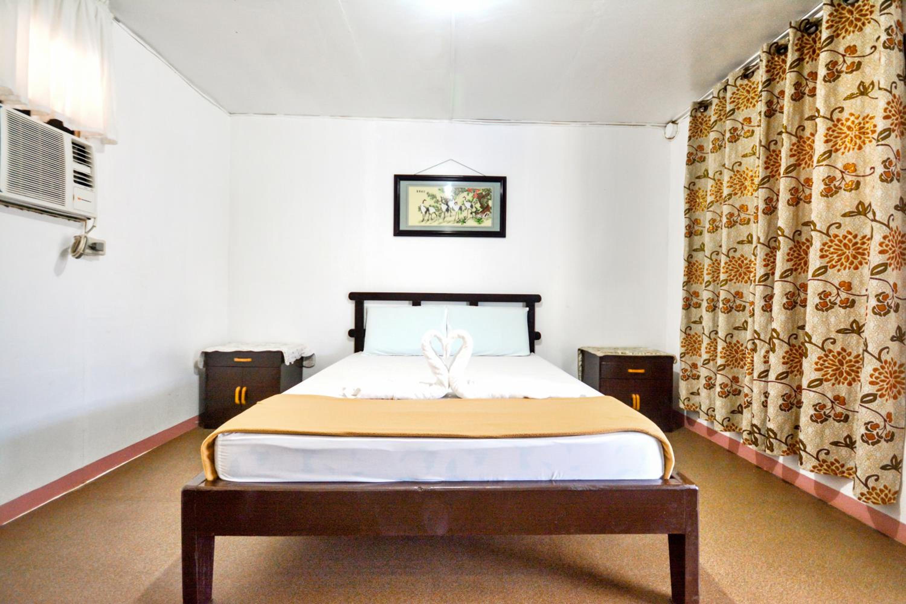 Standard Double Room With AC - Photo 1