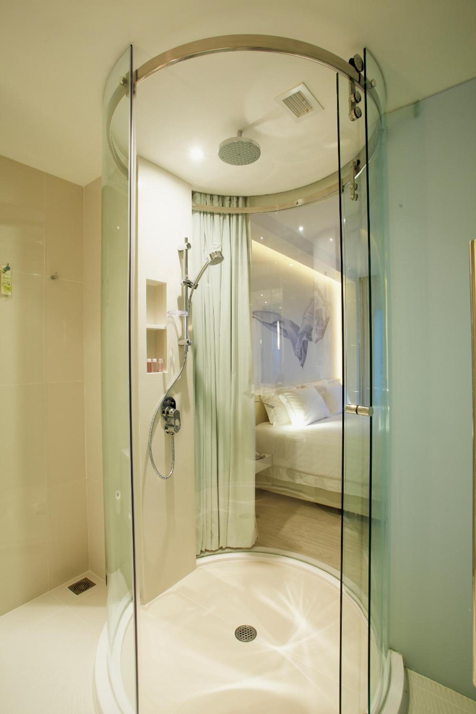 Deluxe Twin Room photo 3