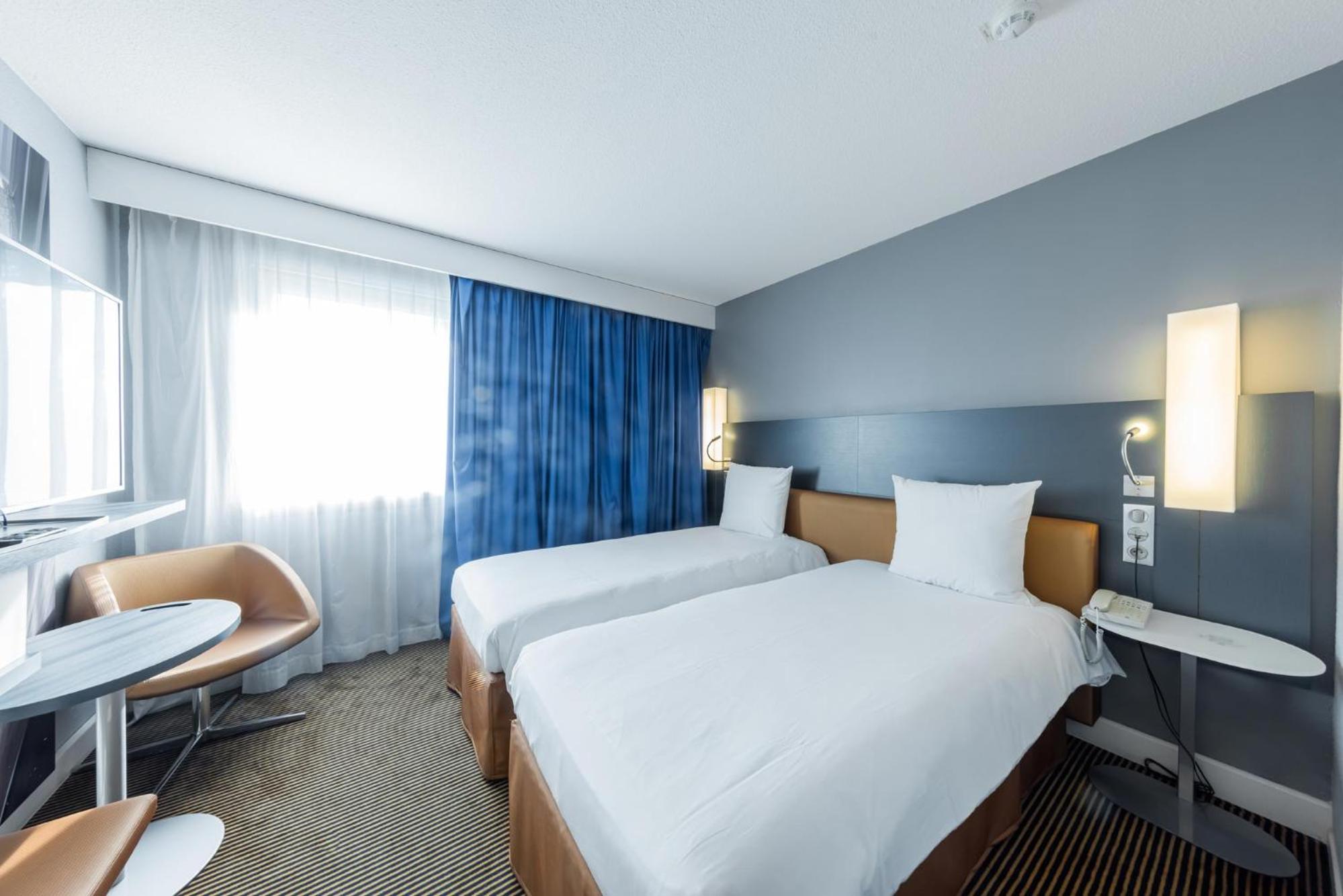 Classic Twin Room - Photo 2