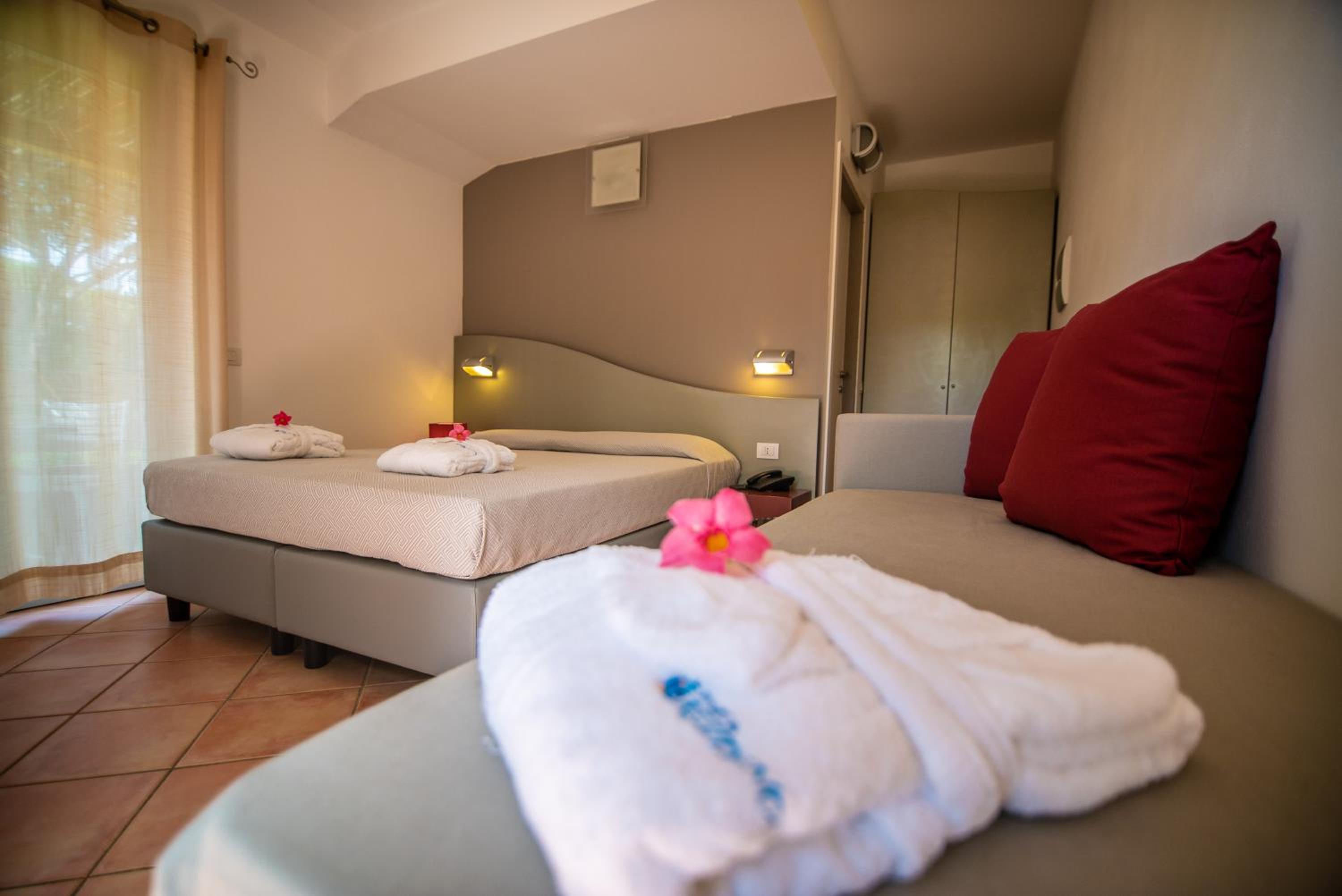 Double Room with Kitchenette photo 2