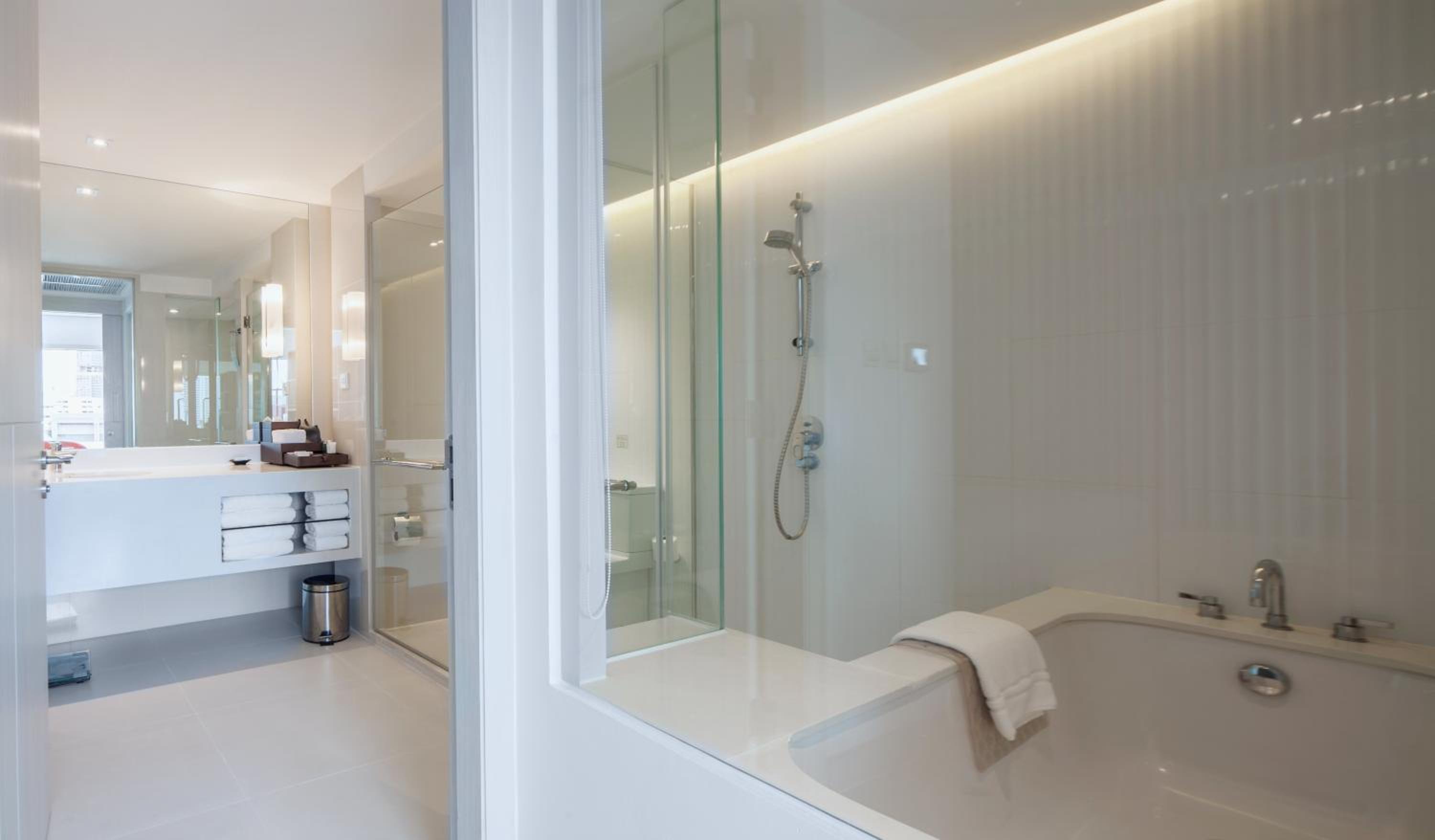 Premium Family Residence photo 2