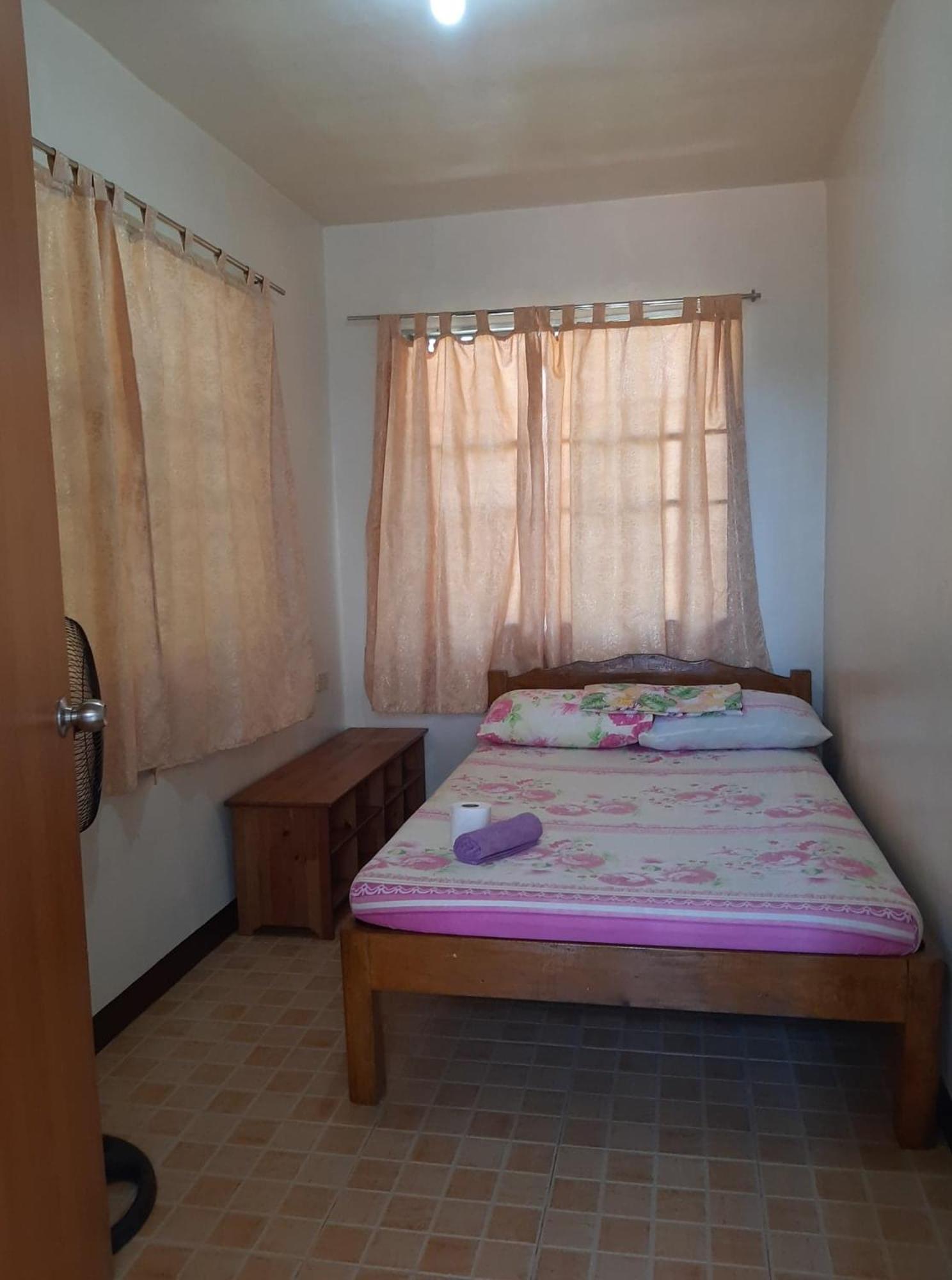 Economy Double Room - Photo 4