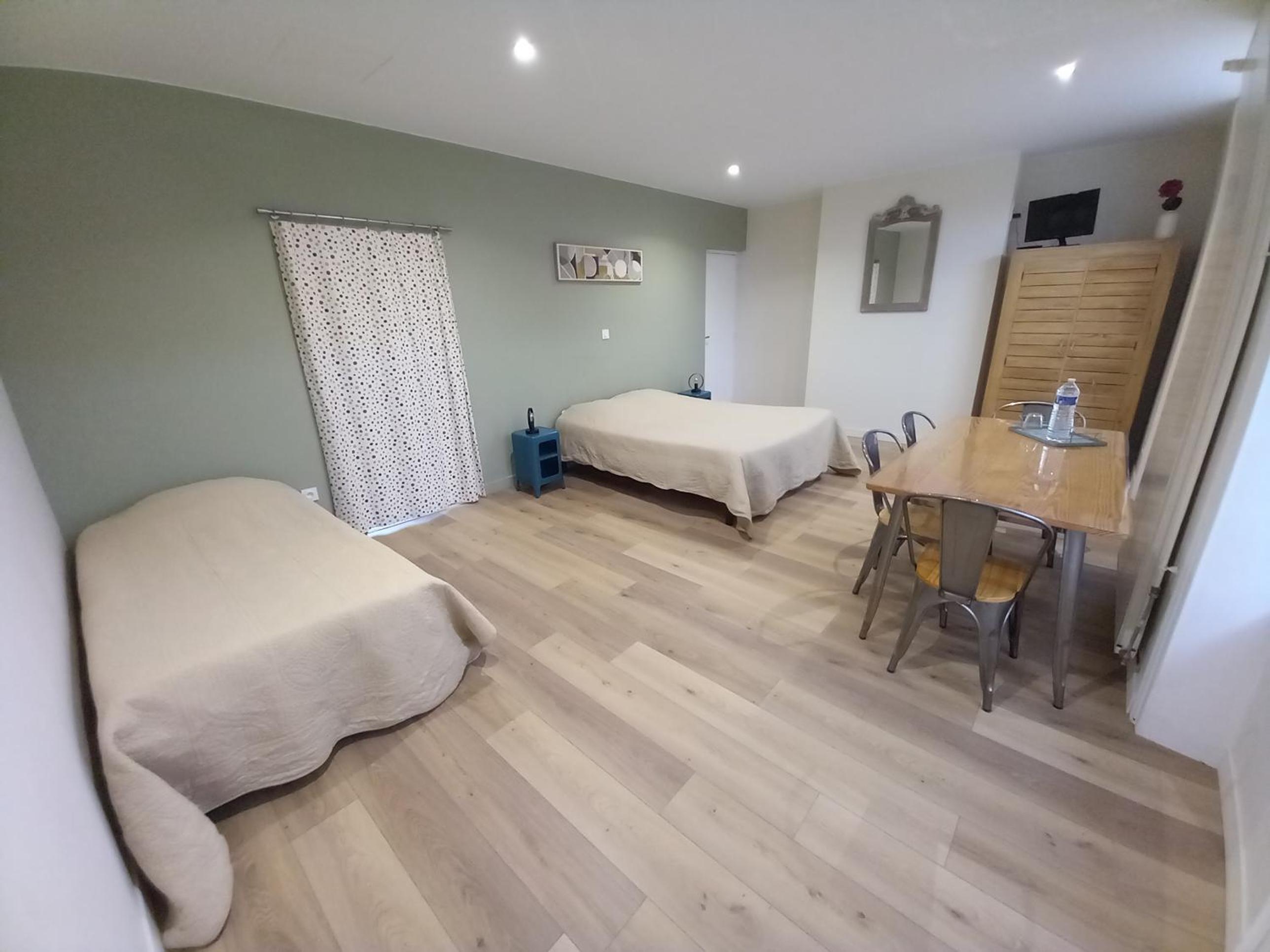 Triple Room with Garden View - Photo 3