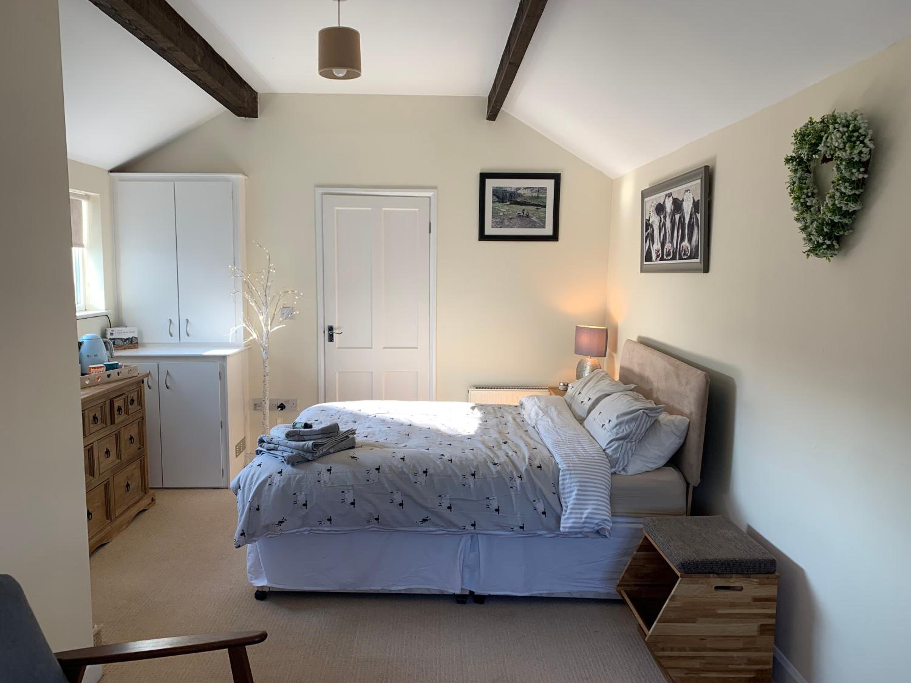 Double Room with Private Bathroom - Photo 1