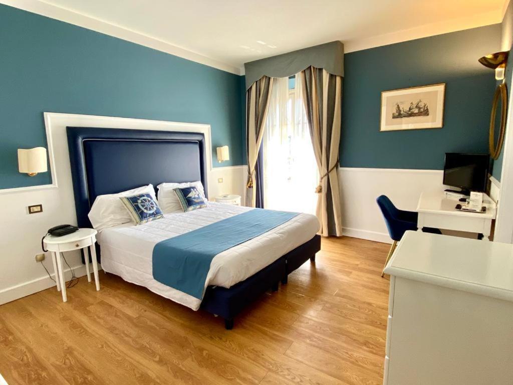 Standard Double Room - Photo 2