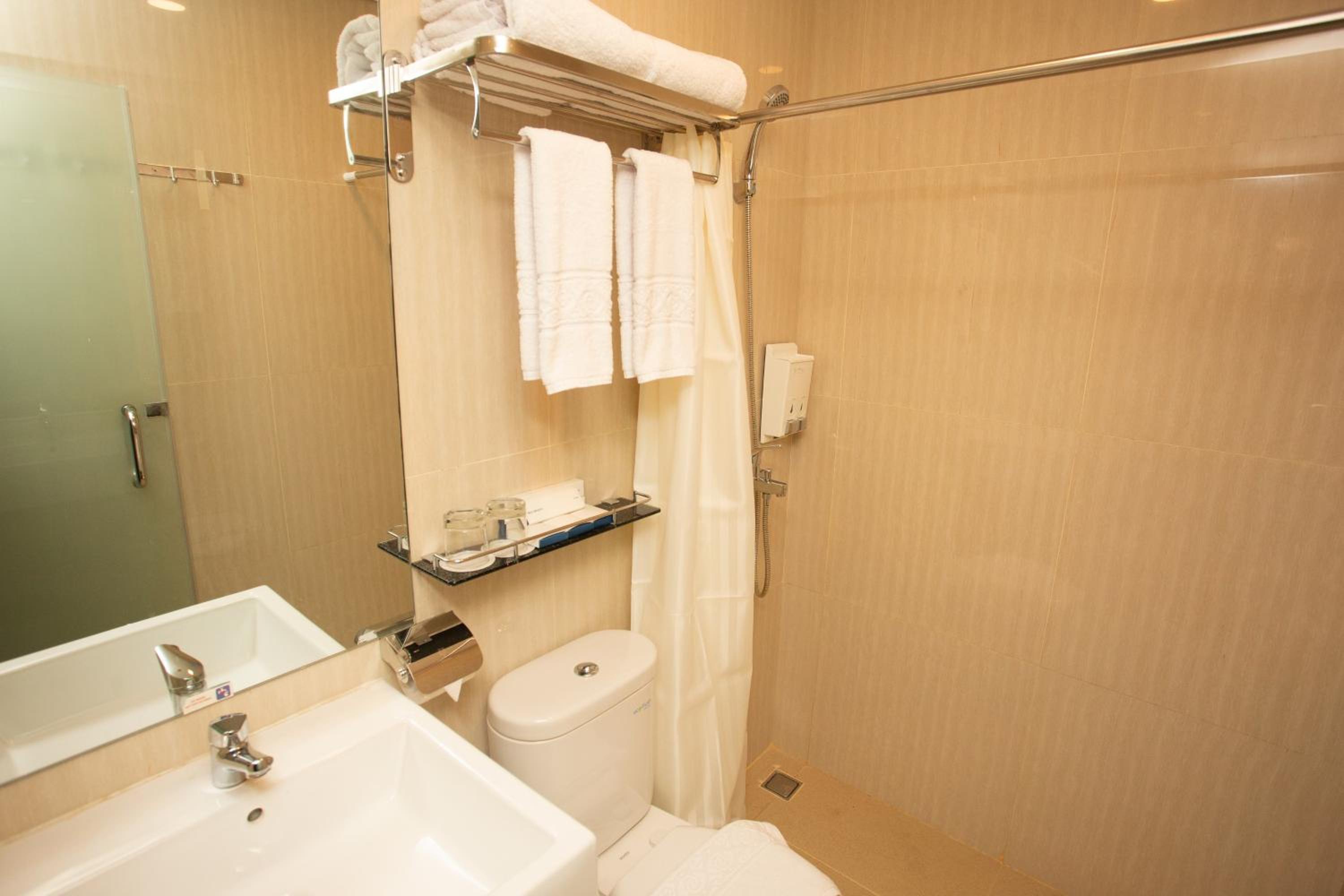 Superior Double Room - Smoking - Photo 3