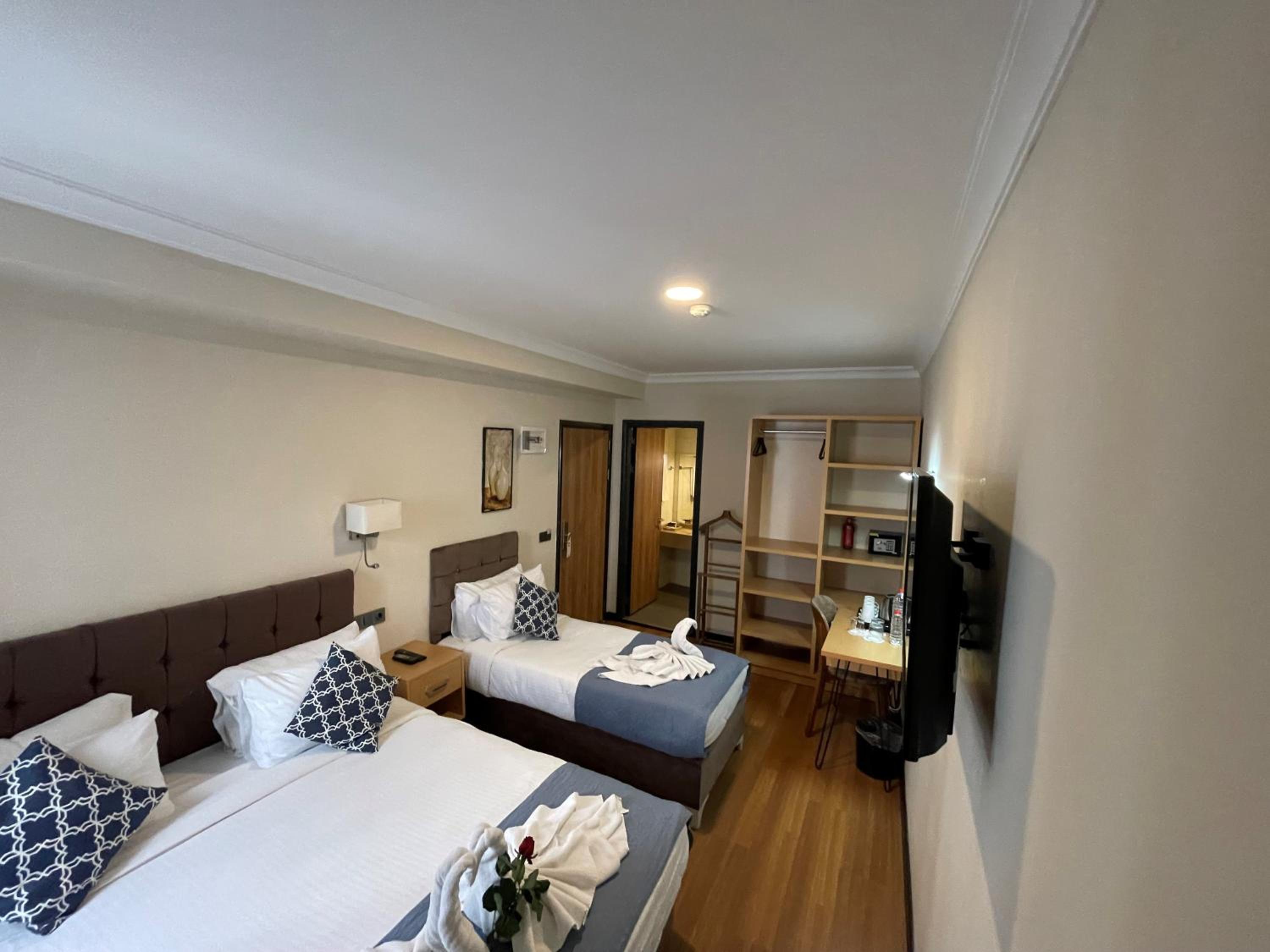 Standard Triple Room photo 1