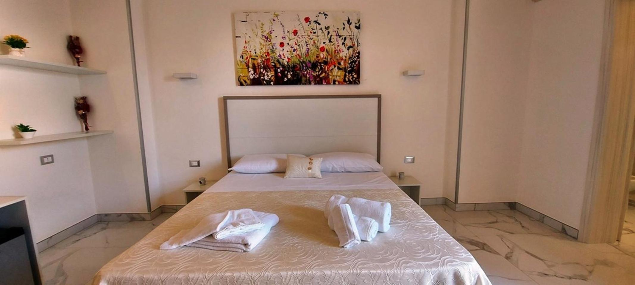 Double Room with Private Bathroom photo 3