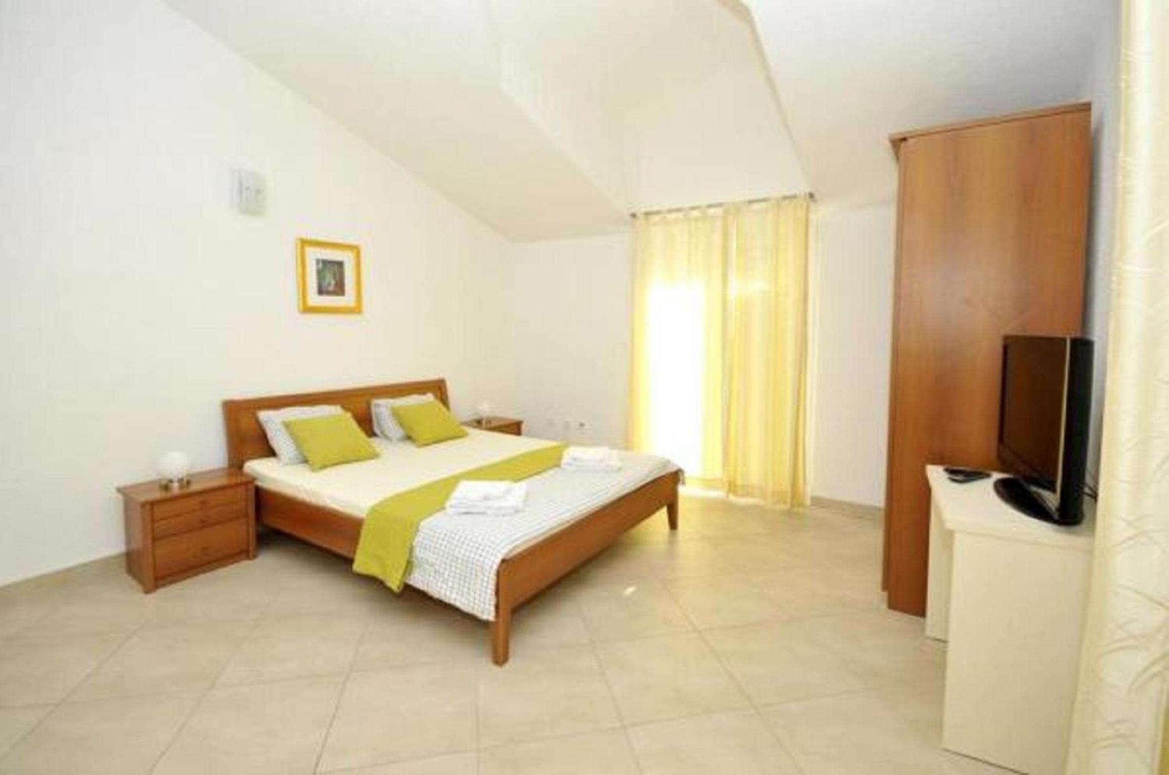 Standard One Bedroom Apartment with Balcony