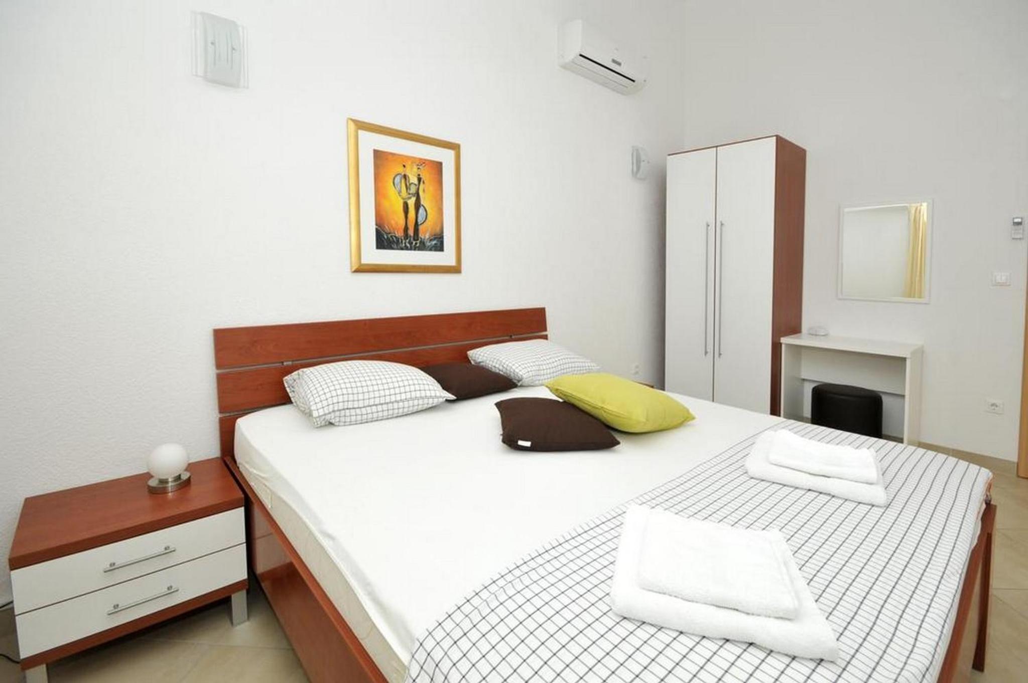 Two Bedroom Apartment with Balcony and Sea View