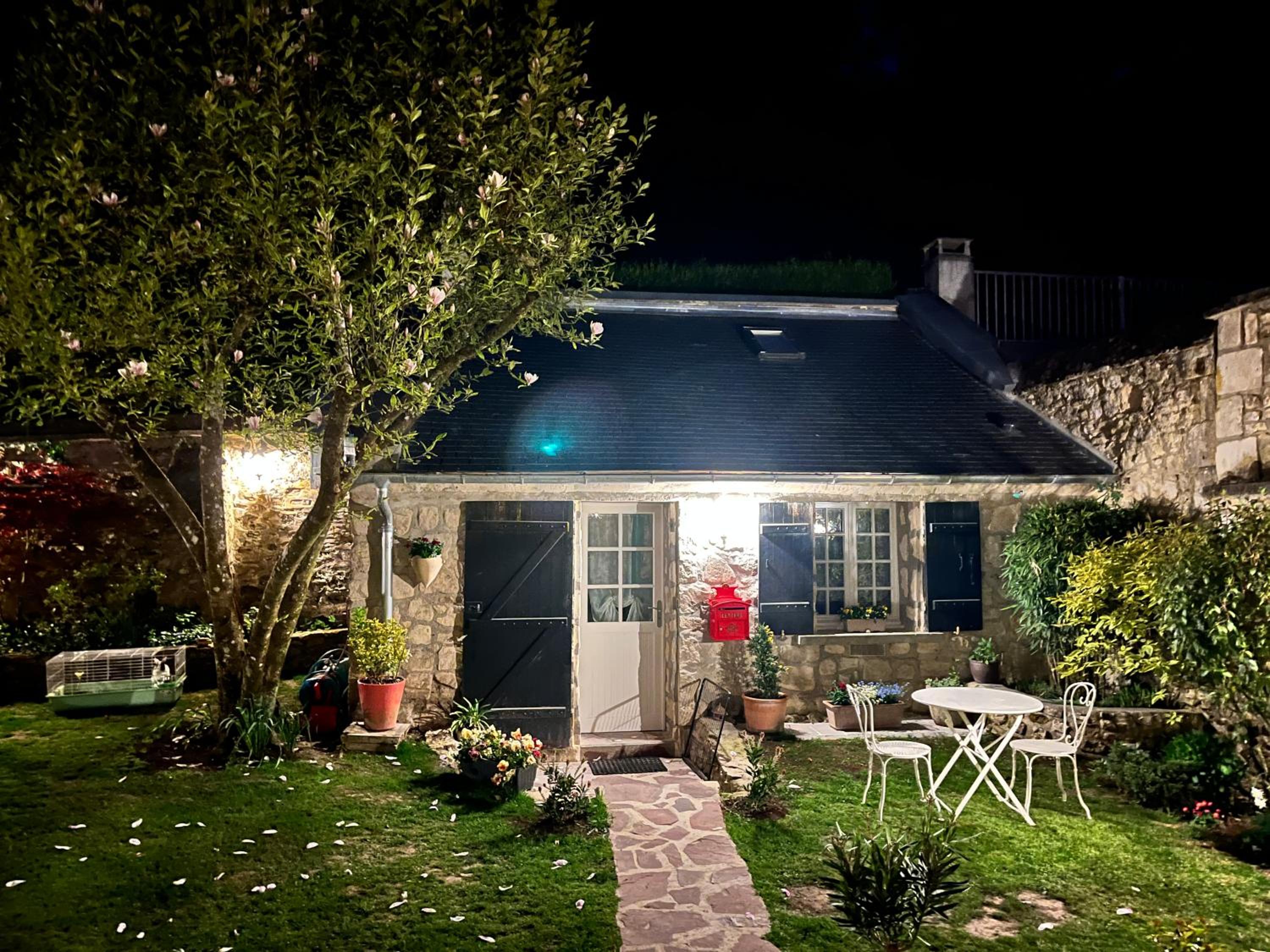 Family Studio - Photo 2