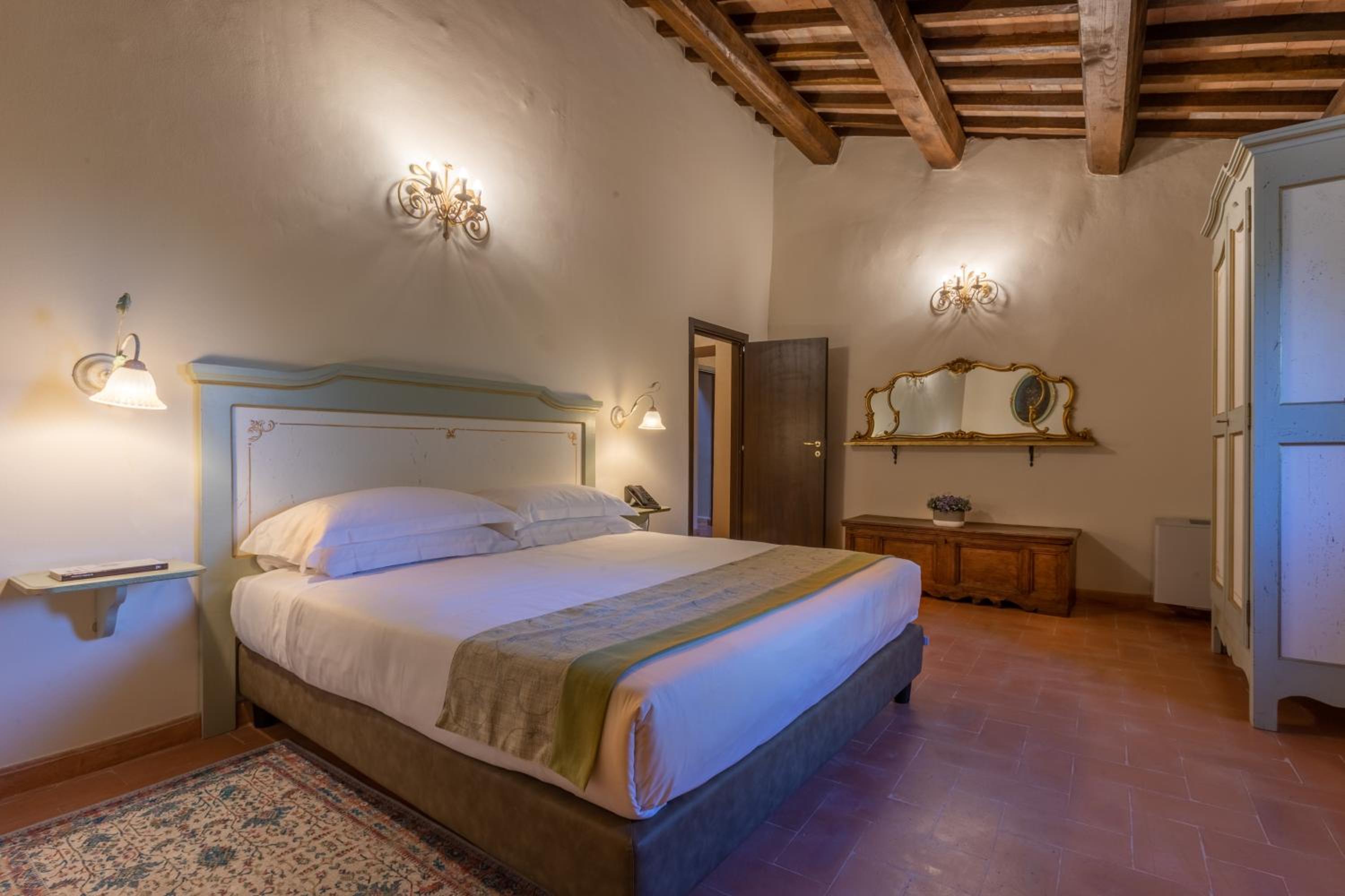 Superior King Suite
