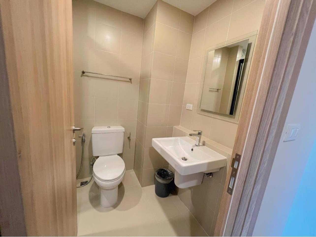 One-Bedroom Apartment - Photo 32