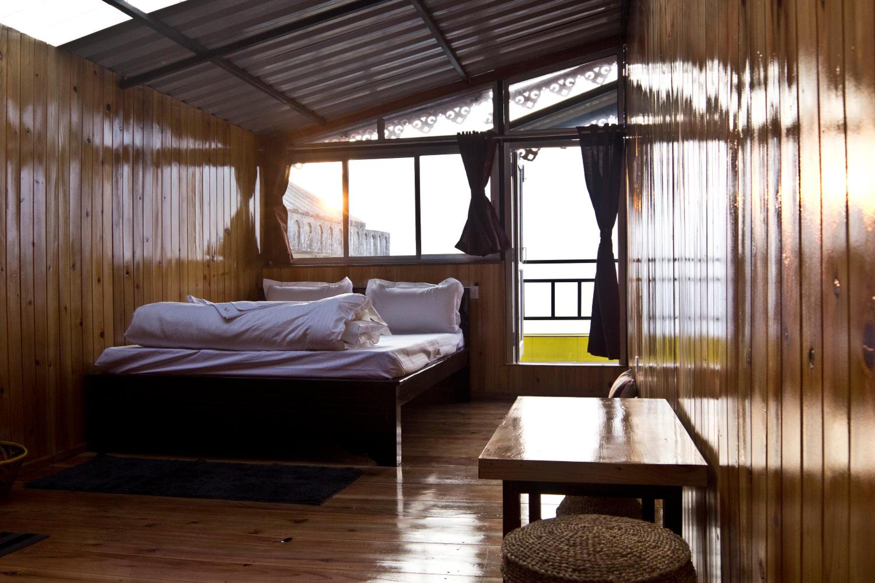 Quadruple Room with Mountain View photo 3