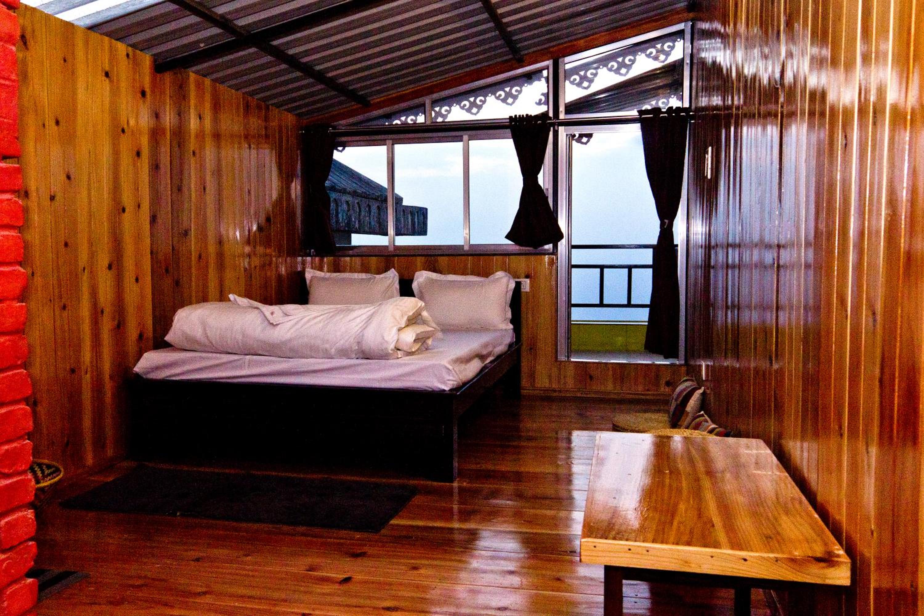 Quadruple Room with Mountain View photo 1