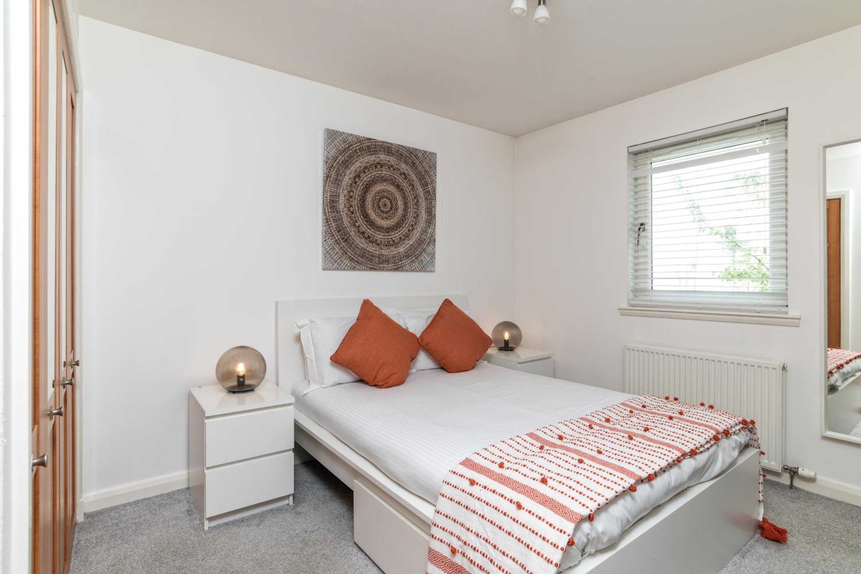 Two-Bedroom Apartment - Photo 9