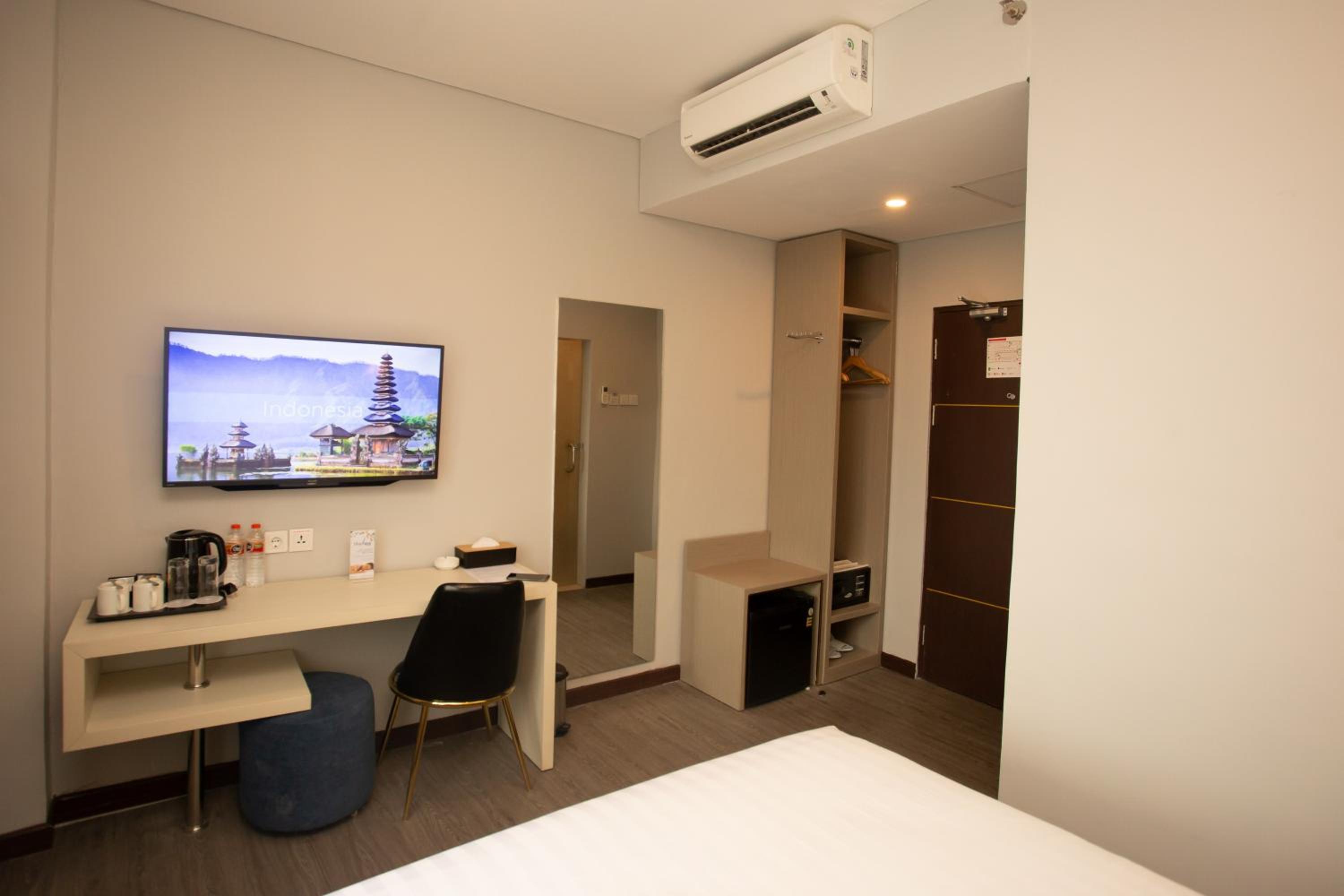Deluxe Double Room - Non-Smoking - Photo 4