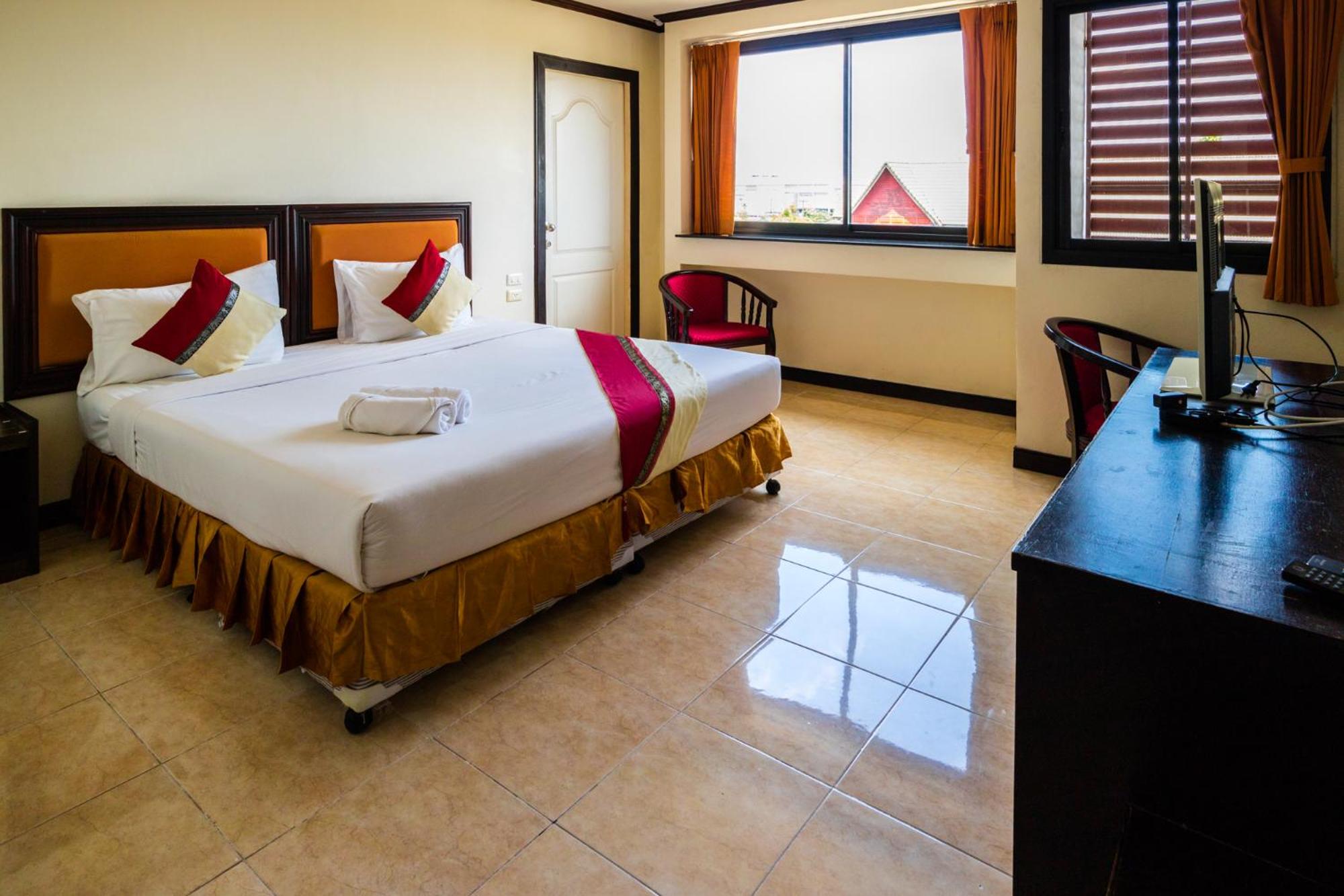 Deluxe Double Room photo 3