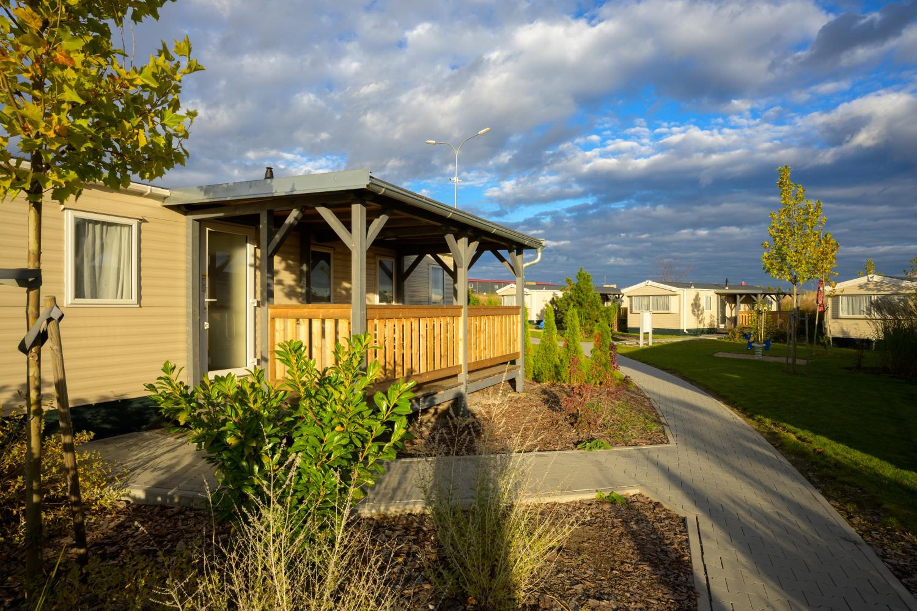 Mobile Home photo 1