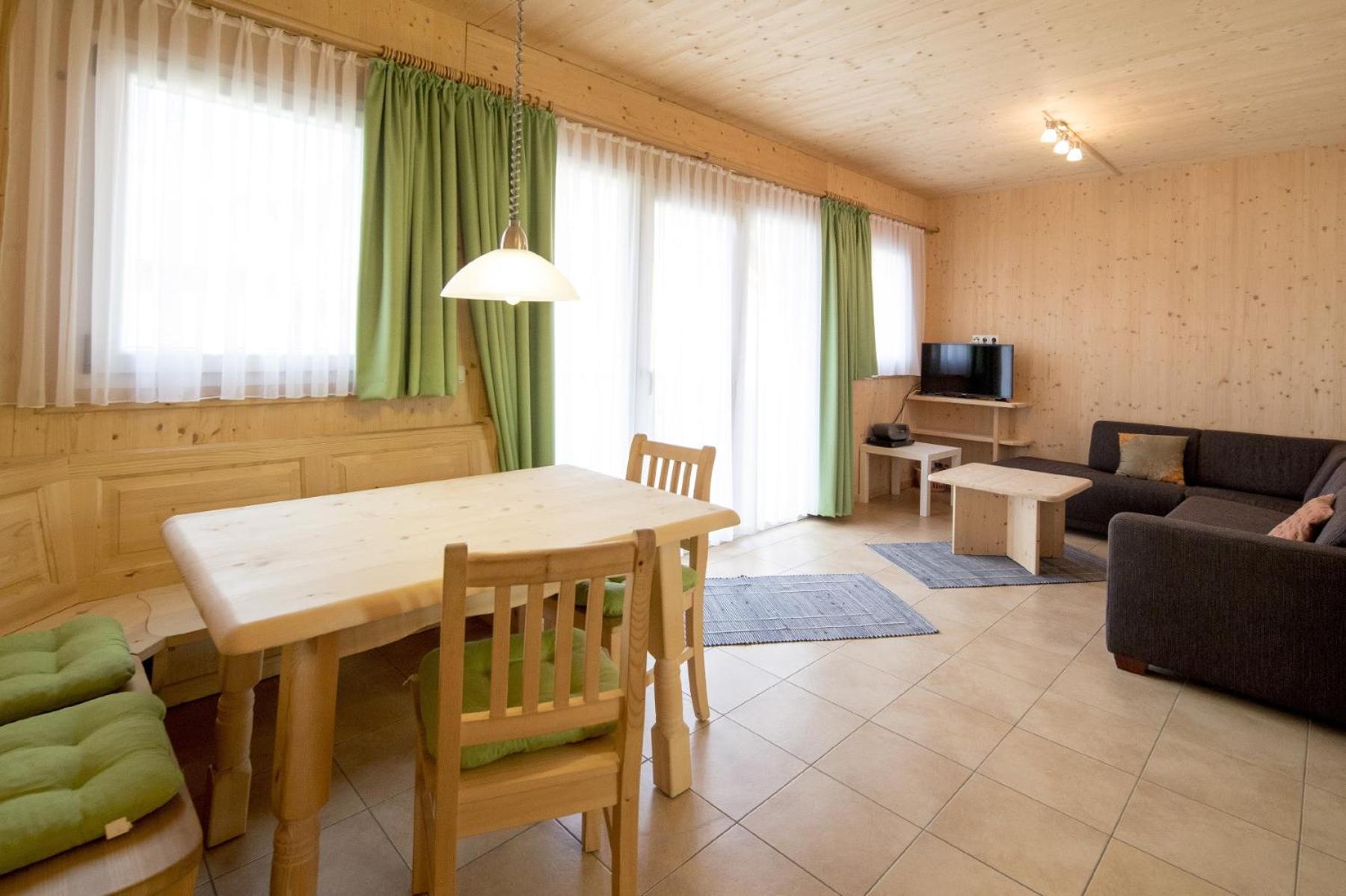 Chalet 2 a with 3 bedrooms & whirlpool photo 1