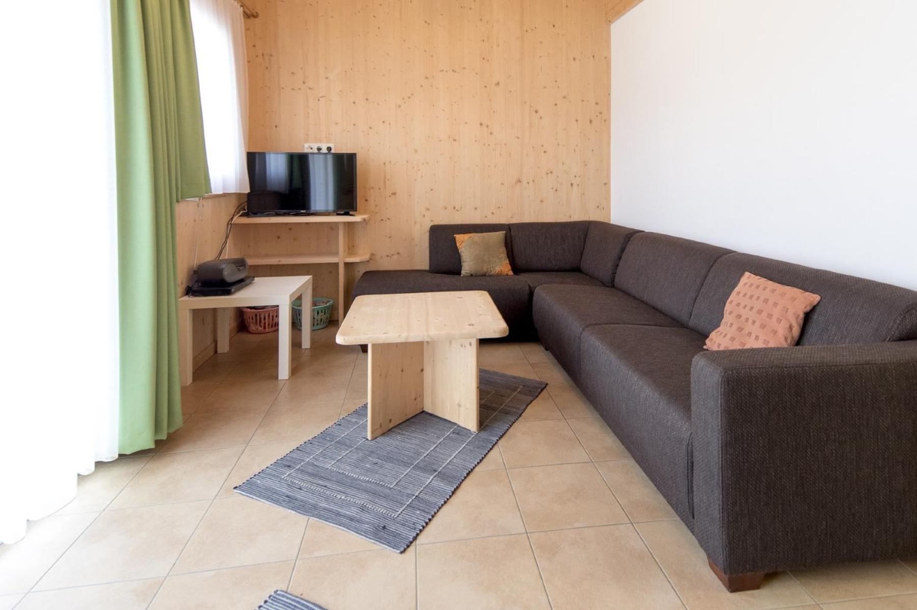 Chalet 2 a with 3 bedrooms & whirlpool photo 3
