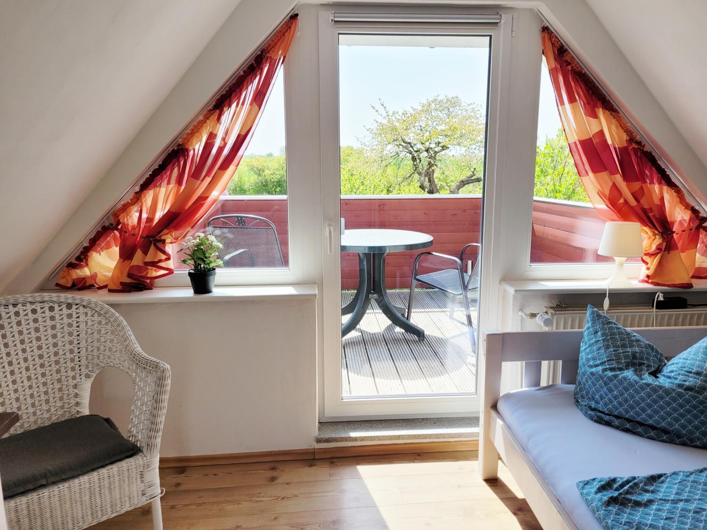 Single Room with Balcony photo 2
